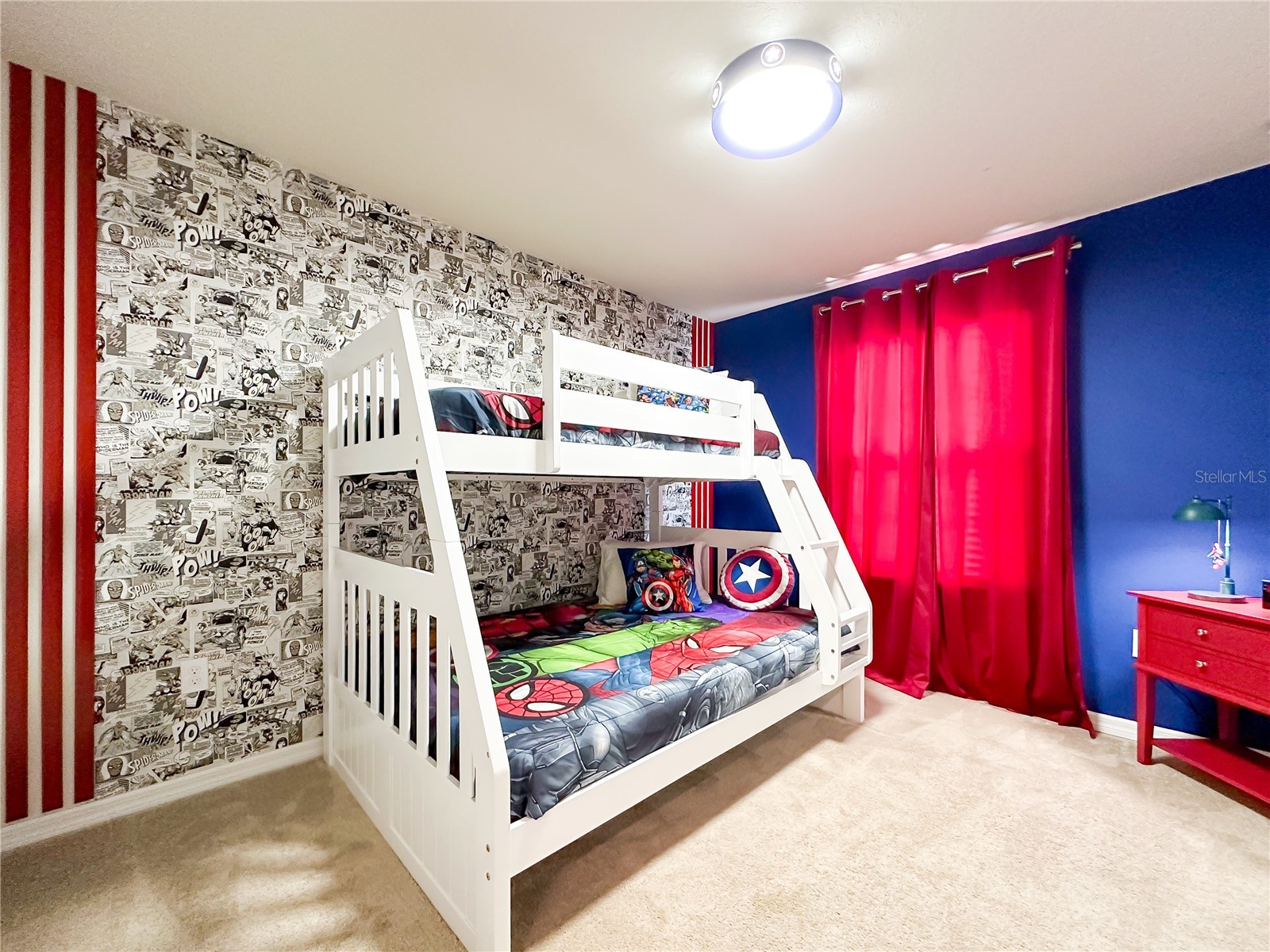 Slide show image of the Orlando Florida Home for Sale 39