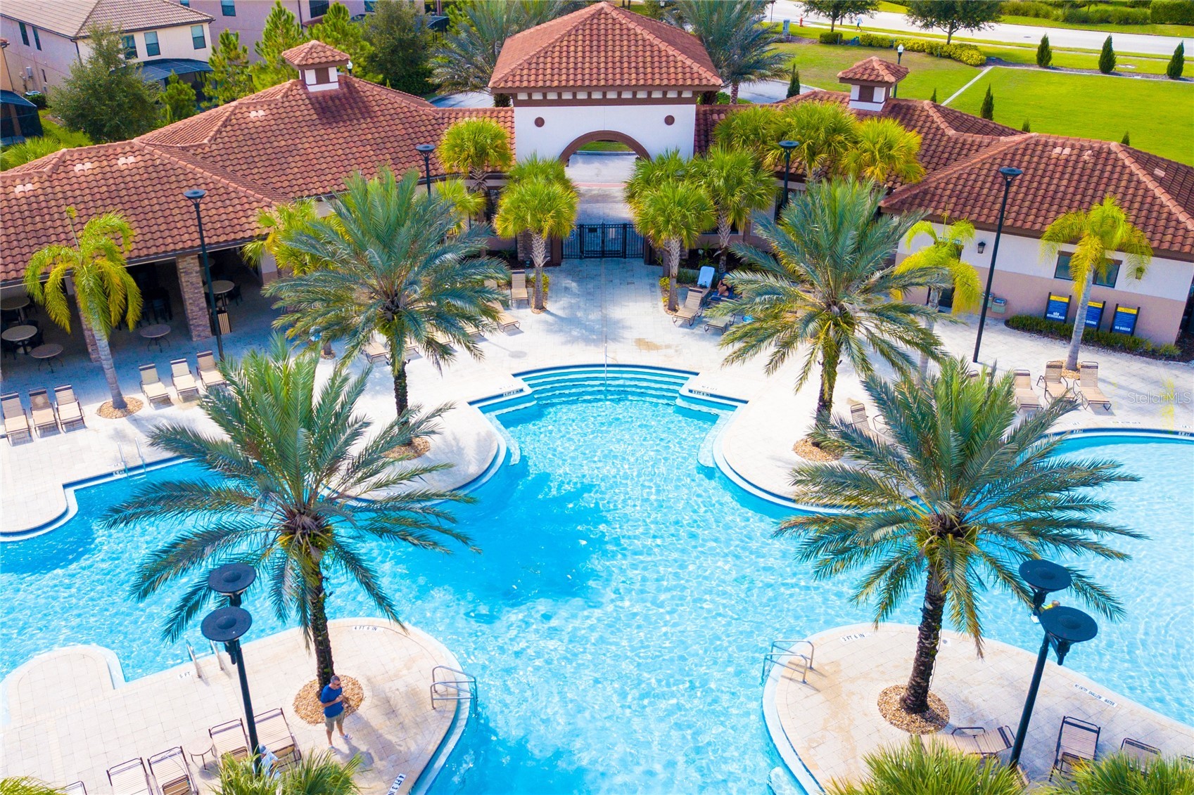 Slide show image of the Orlando Florida Home for Sale 62