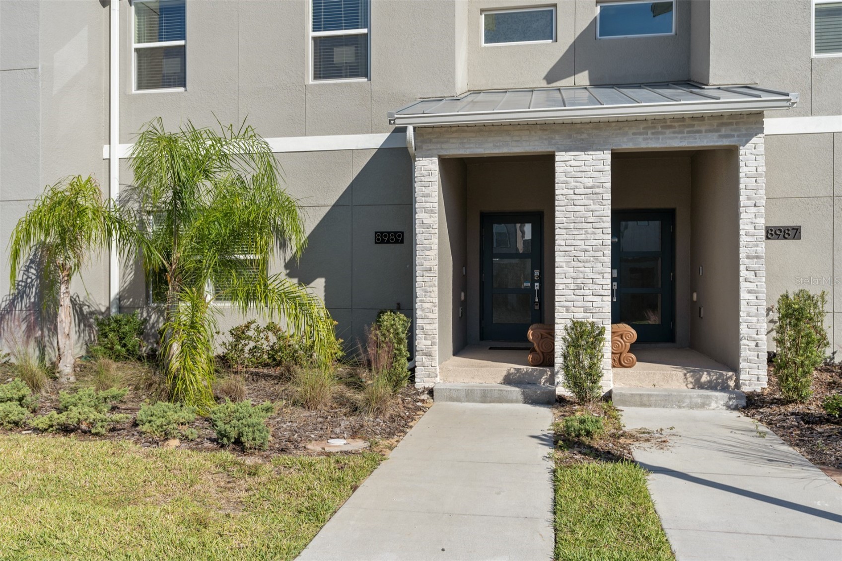 Slide show image of the Orlando Florida Home for Sale 02