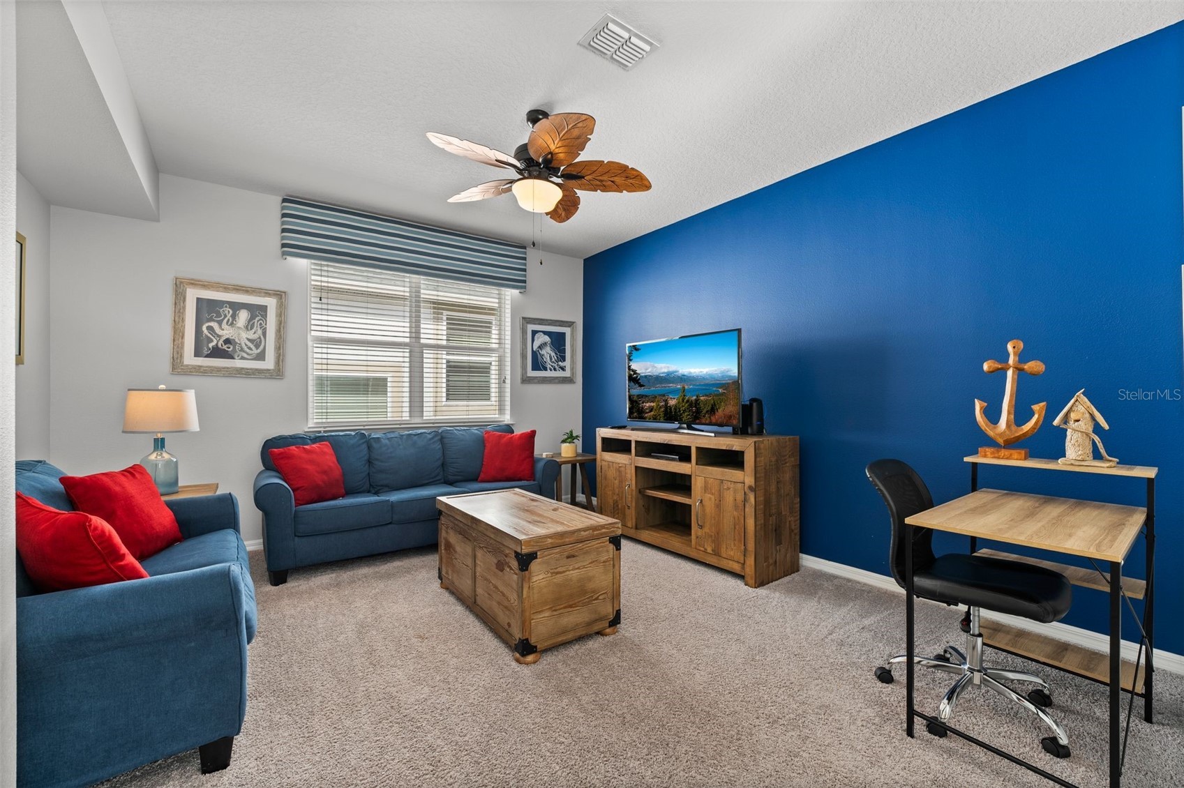 Slide show image of the Orlando Florida Home for Sale 25