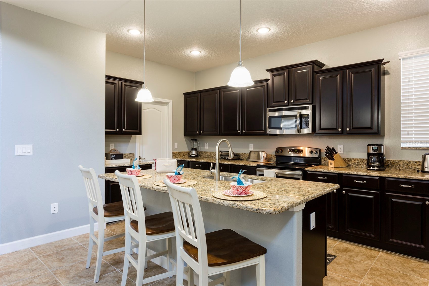 Slide show image of the Orlando Florida Home for Sale 08