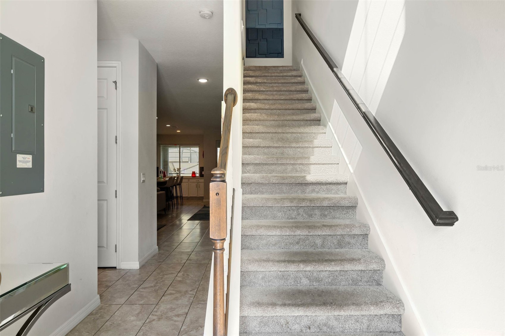 Slide show image of the Orlando Florida Home for Sale 15