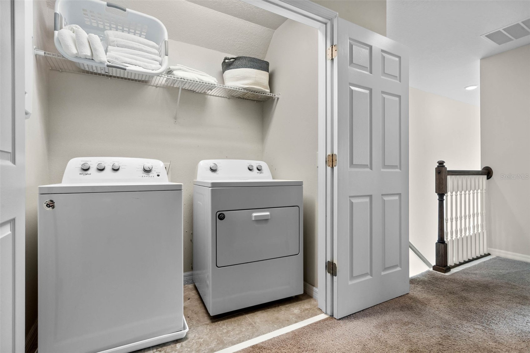 Slide show image of the Orlando Florida Home for Sale 35