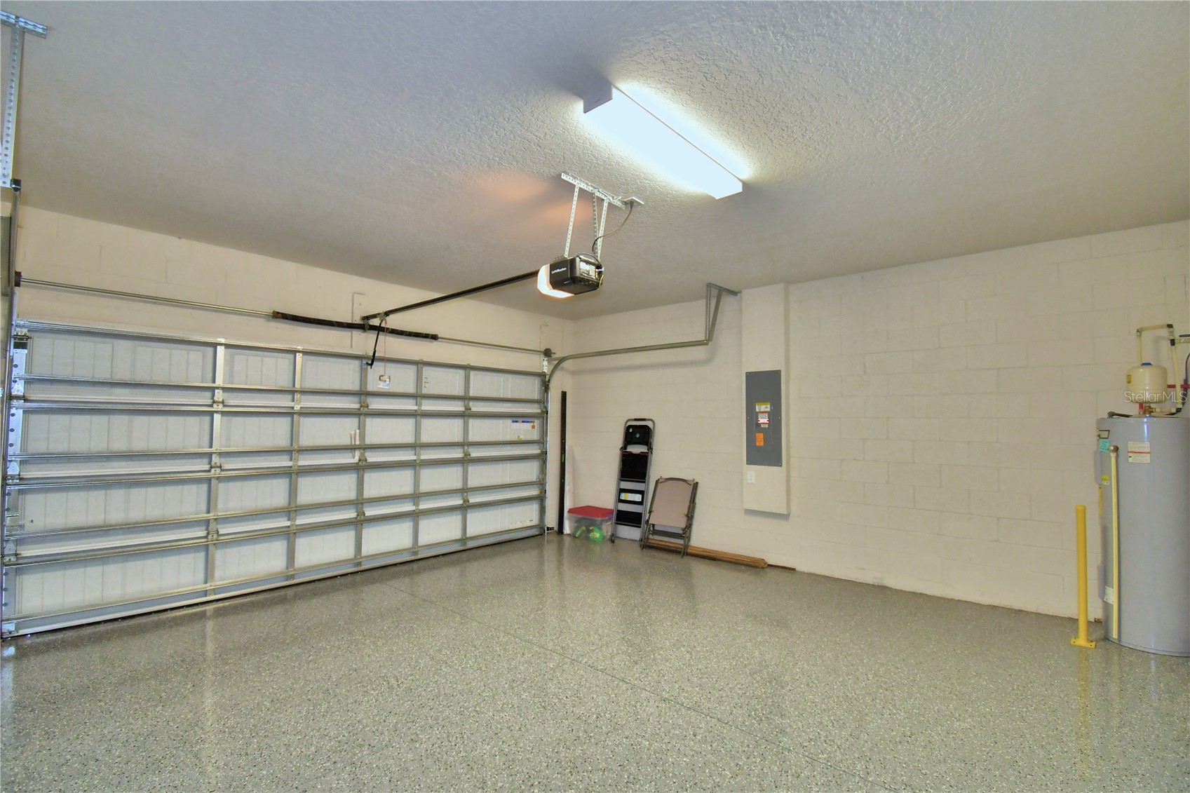 Slide show image of the Orlando Florida Home for Sale 07