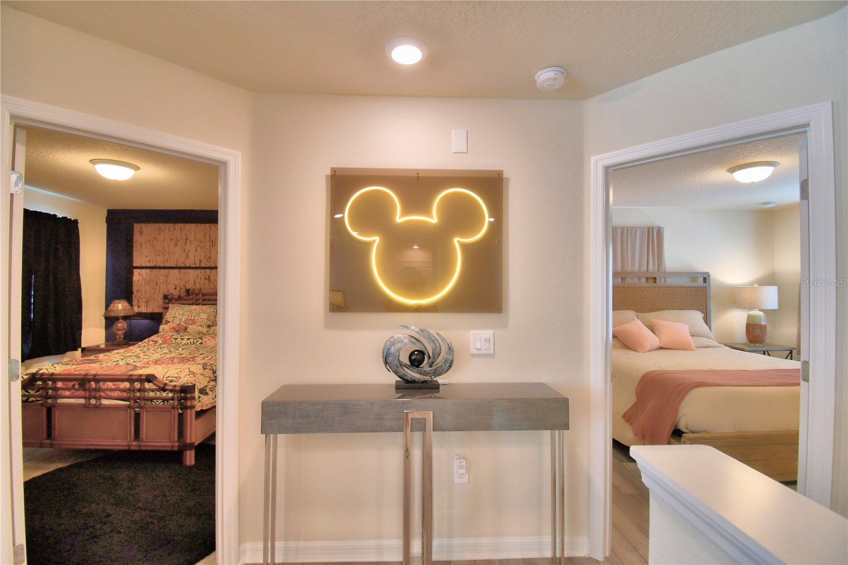 Slide show image of the Orlando Florida Home for Sale 68