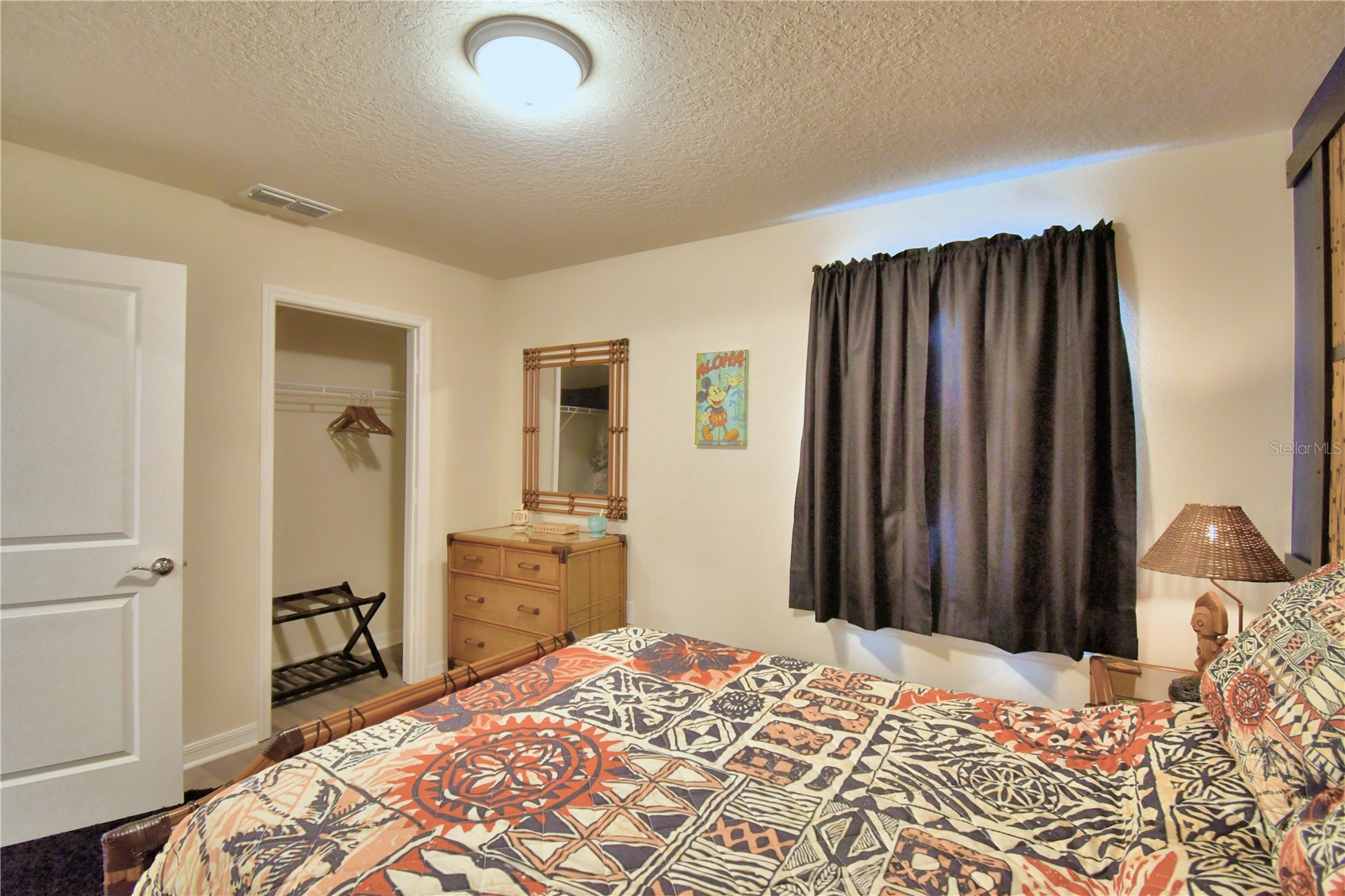 Slide show image of the Orlando Florida Home for Sale 82