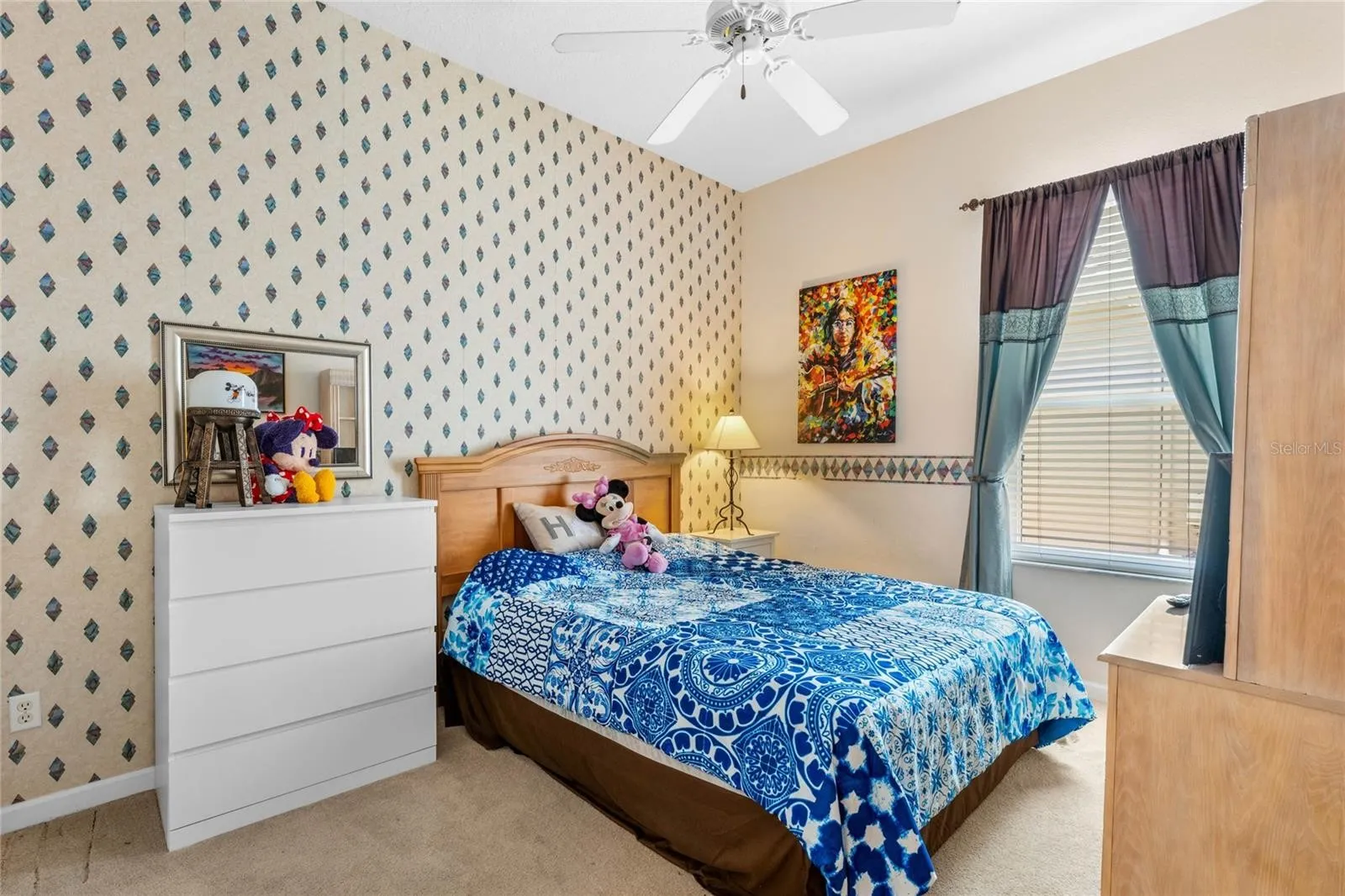 Slide show image of the Orlando Florida Home for Sale 31