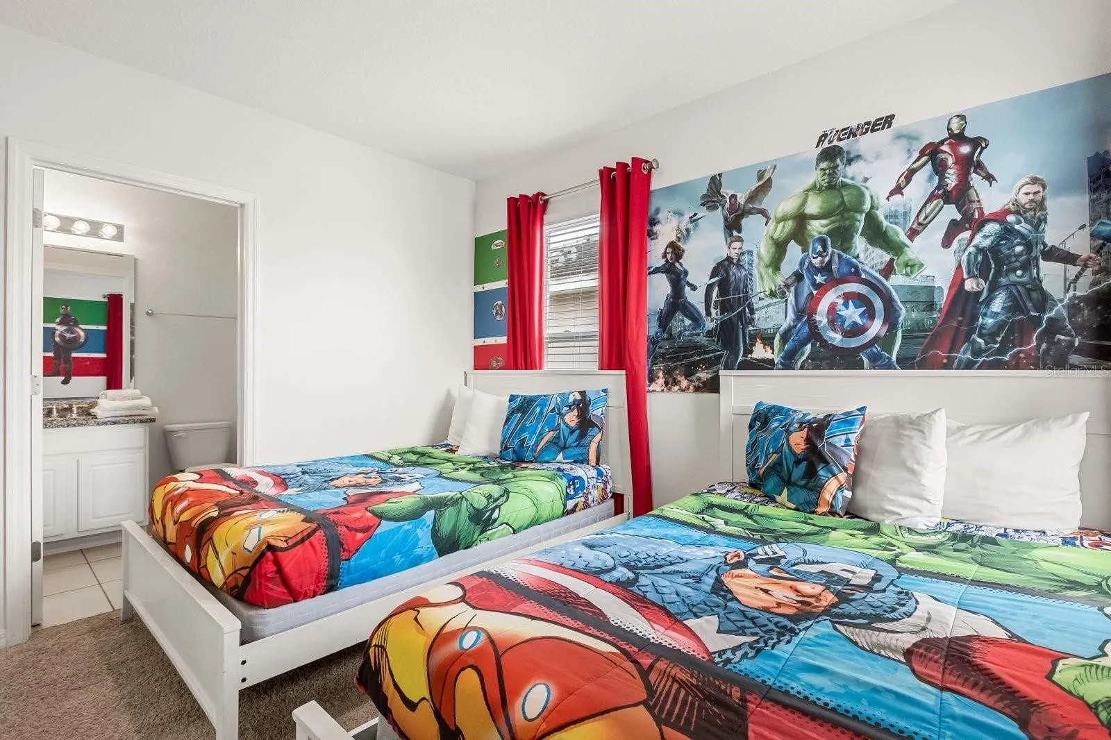 Slide show image of the Orlando Florida Home for Sale 13