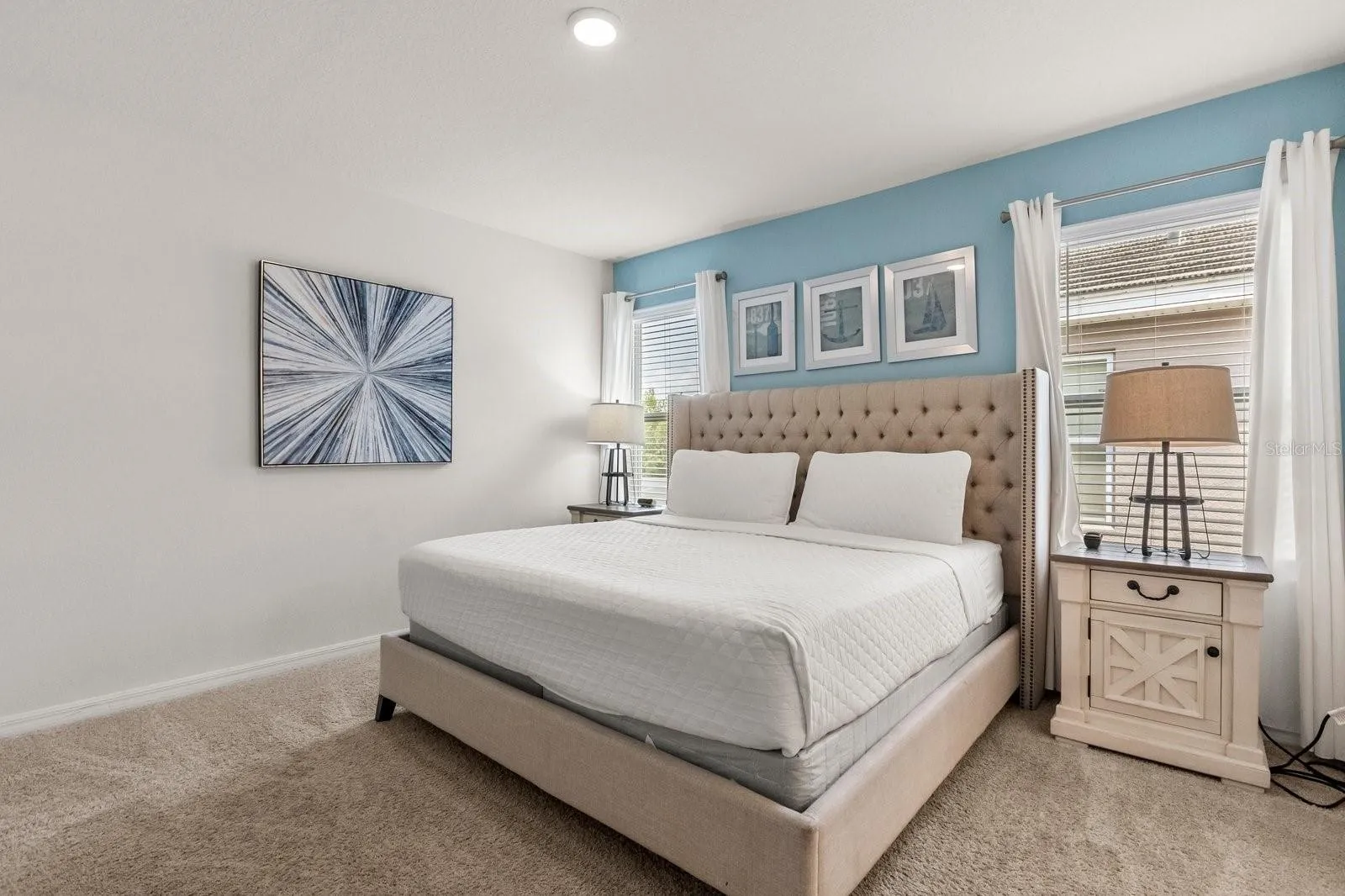 Slide show image of the Orlando Florida Home for Sale 23