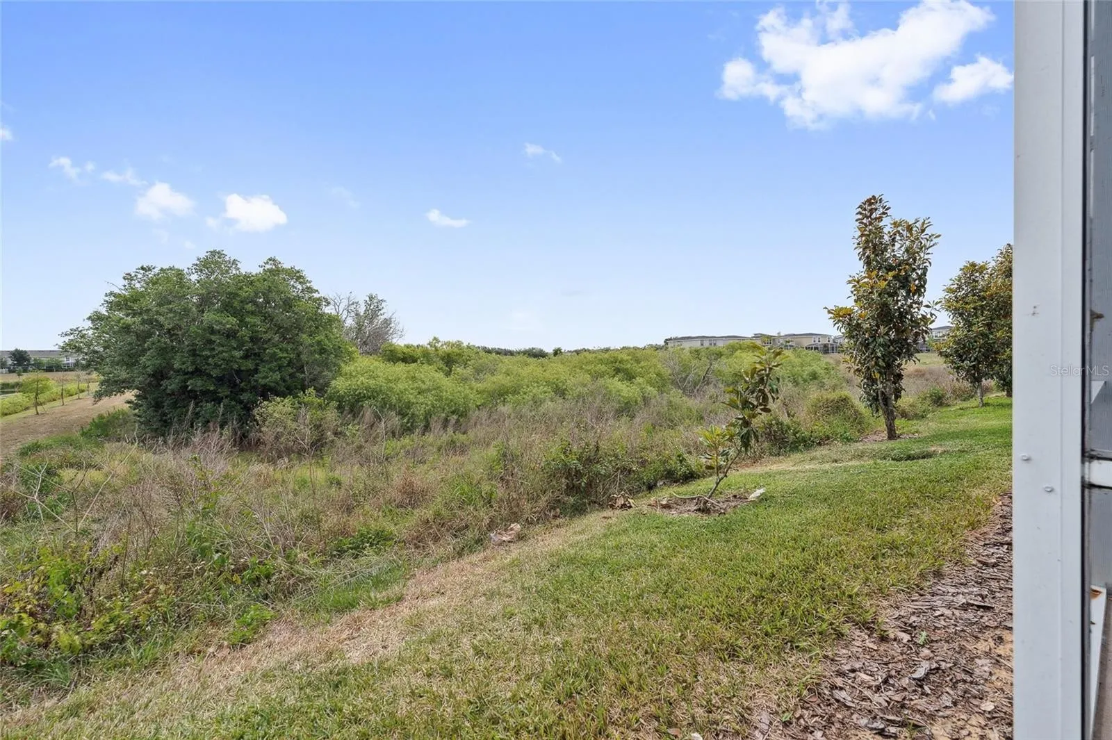 Slide show image of the Orlando Florida Home for Sale 42