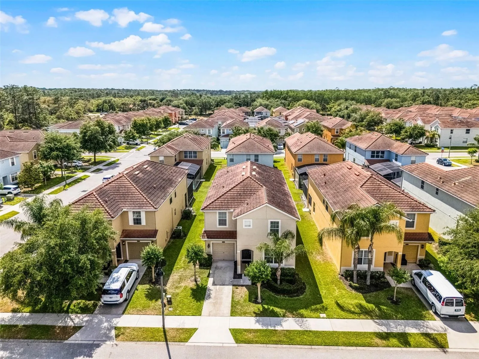 Slide show image of the Orlando Florida Home for Sale 48