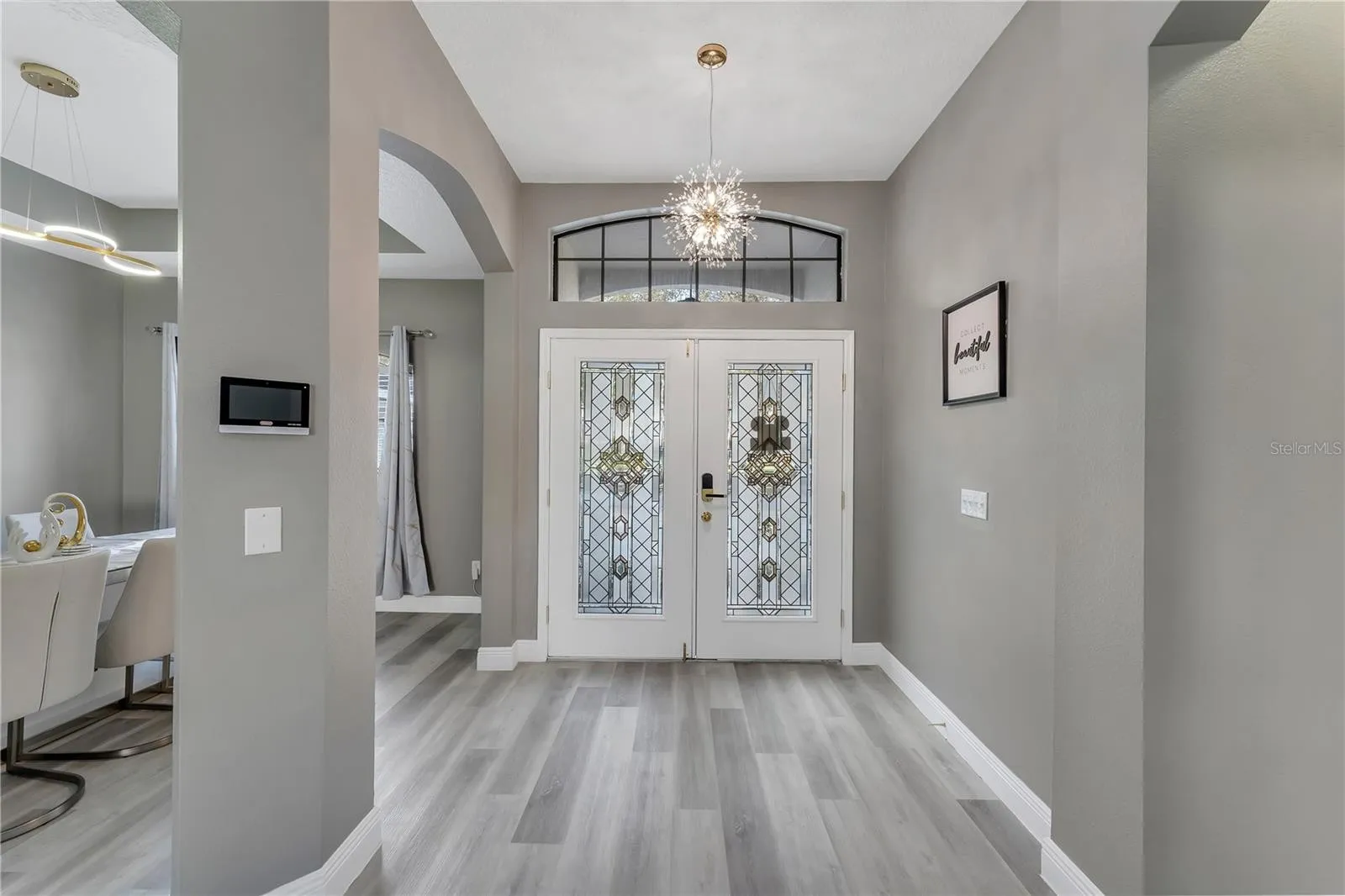 Slide show image of the Orlando Florida Home for Sale 04