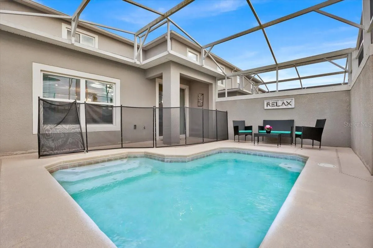 Slide show image of the Orlando Florida Home for Sale 05