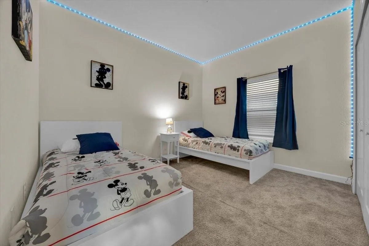 Slide show image of the Orlando Florida Home for Sale 10