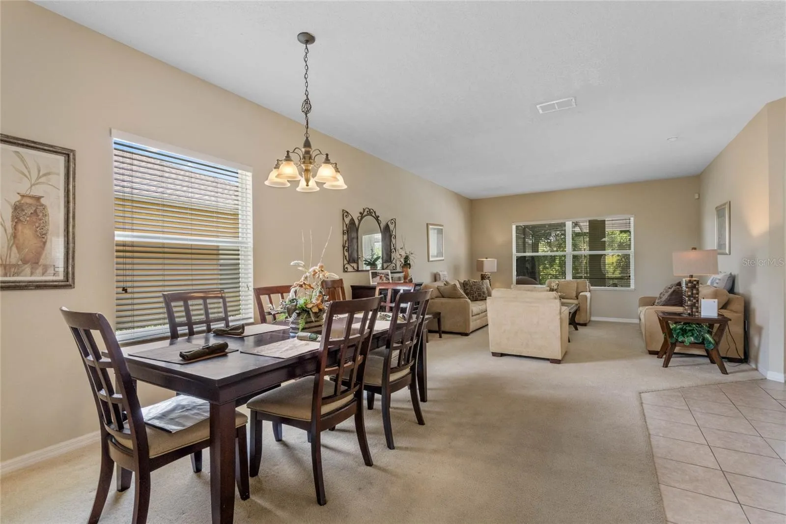 Slide show image of the Orlando Florida Home for Sale 28