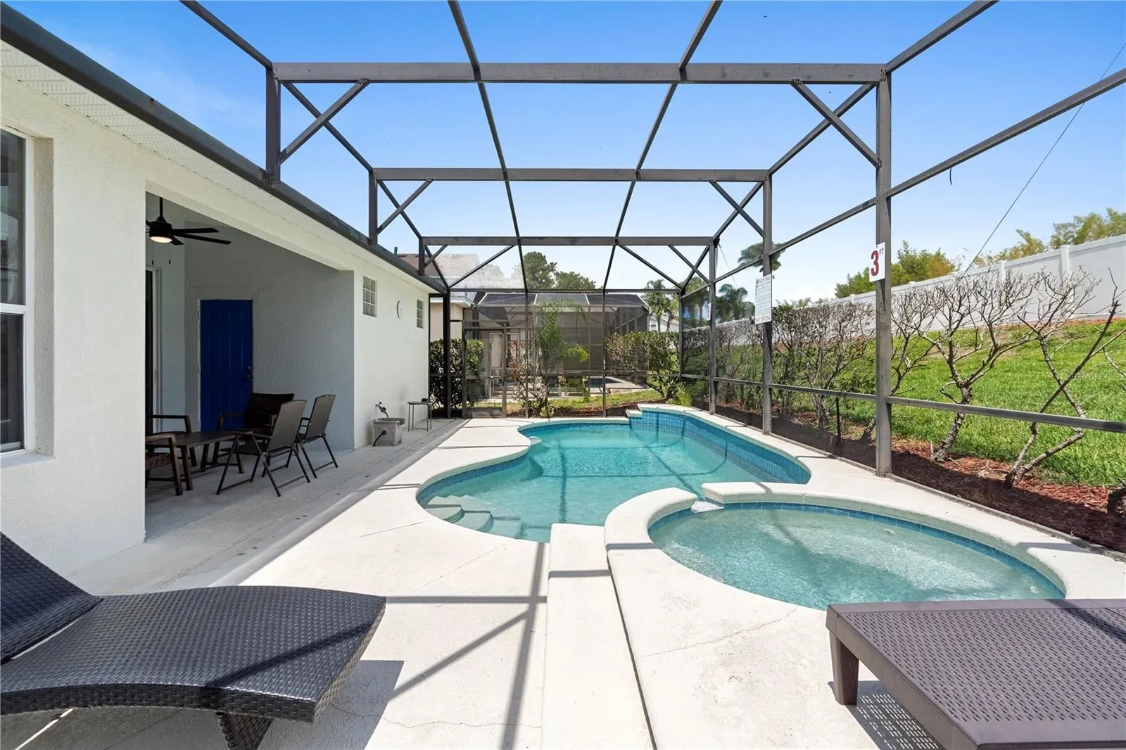 Slide show image of the Orlando Florida Home for Sale 36
