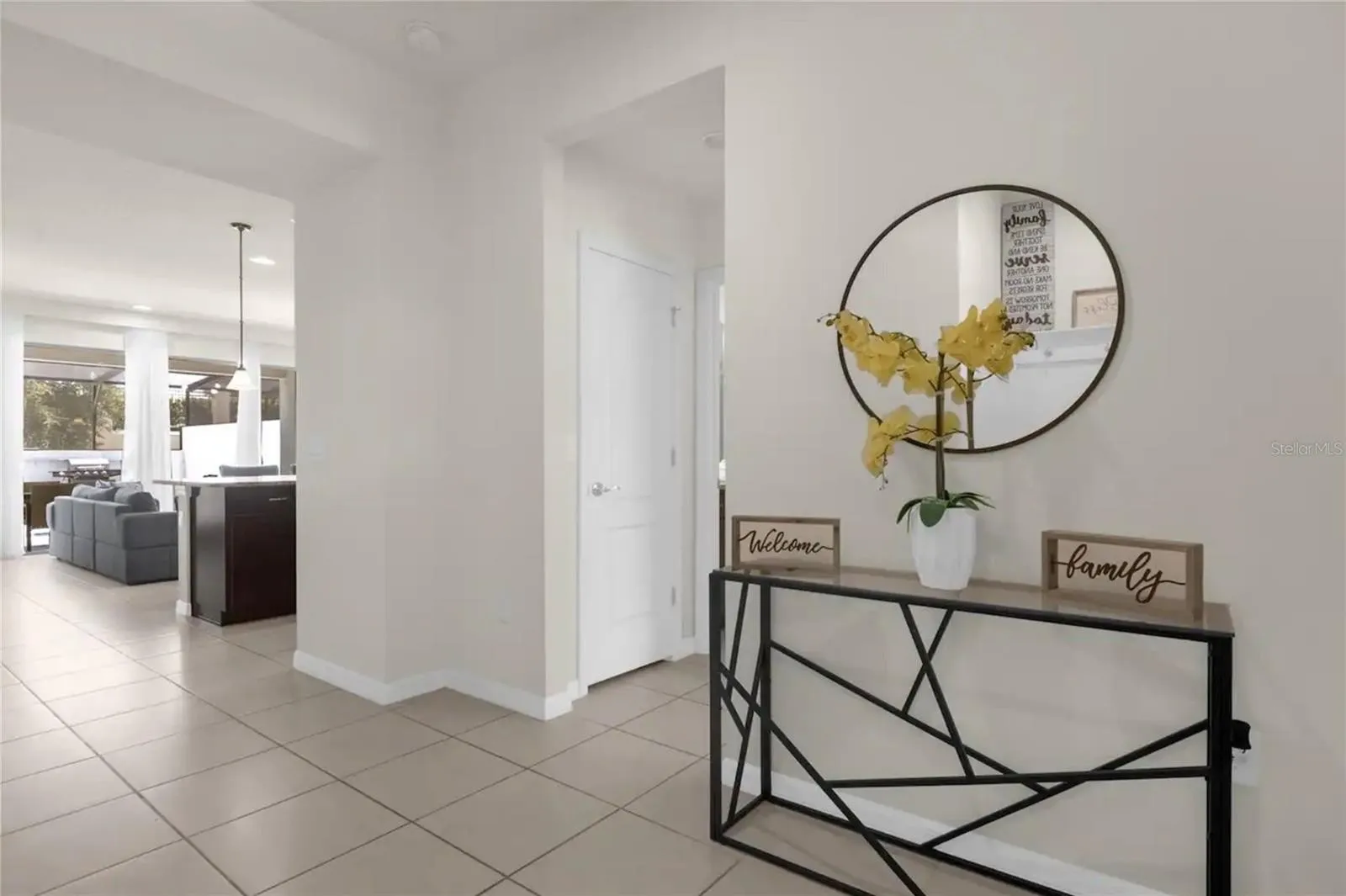 Slide show image of the Orlando Florida Home for Sale 03
