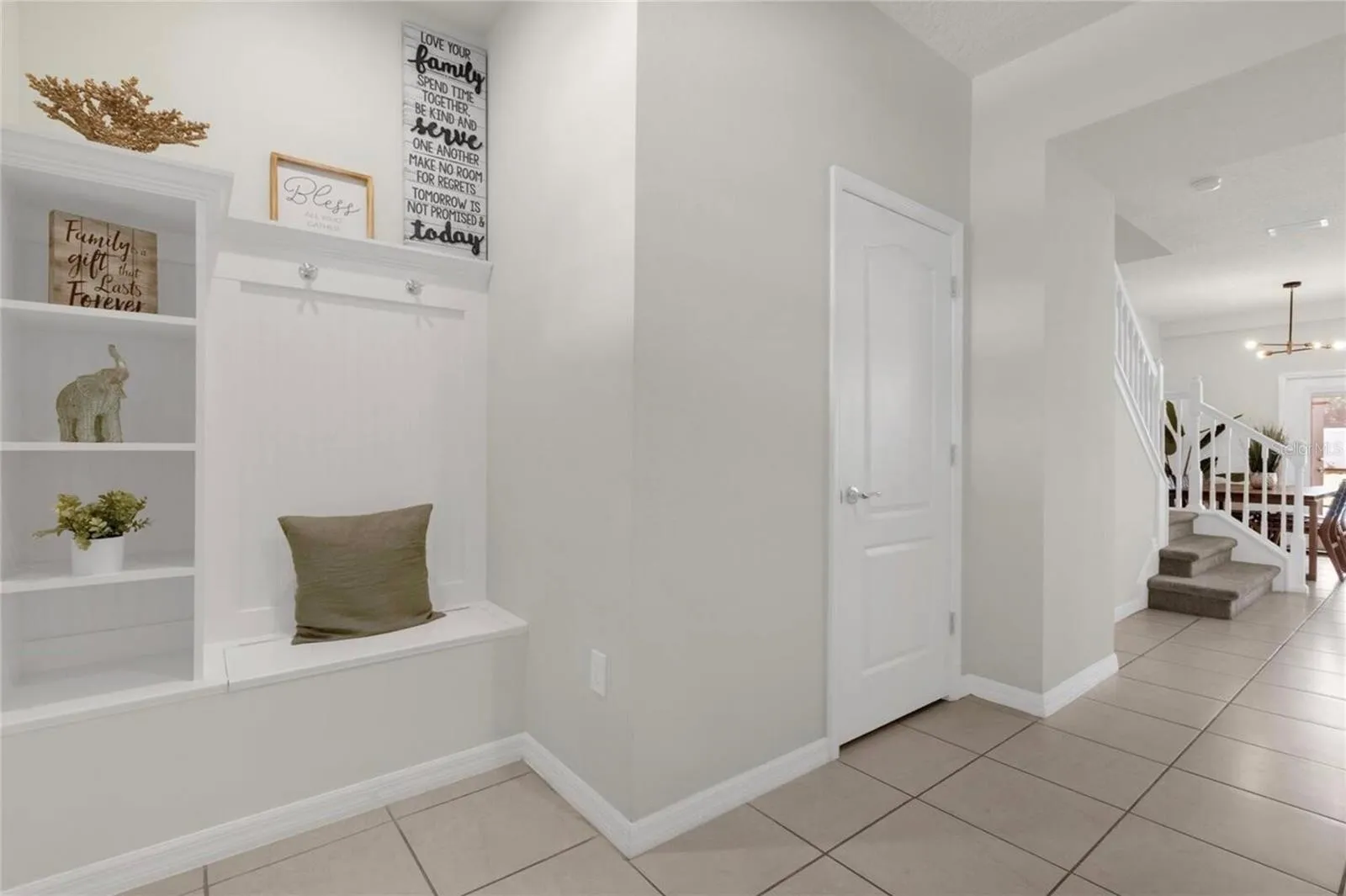 Slide show image of the Orlando Florida Home for Sale 04