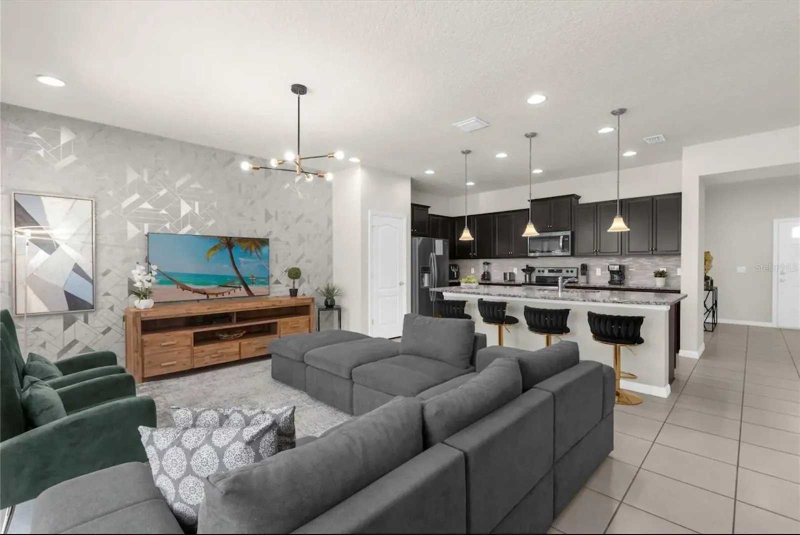 Slide show image of the Orlando Florida Home for Sale 05
