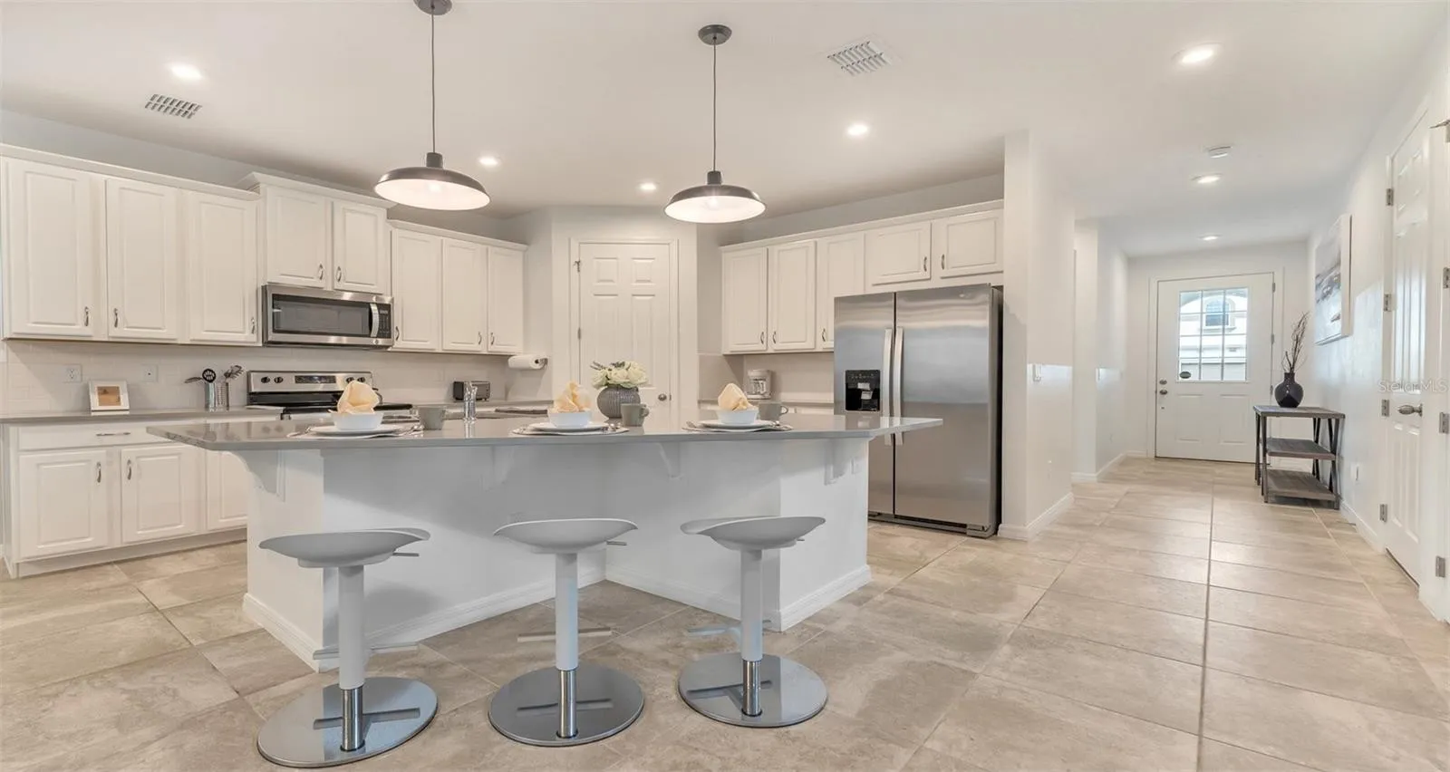 Slide show image of the Orlando Florida Home for Sale 07