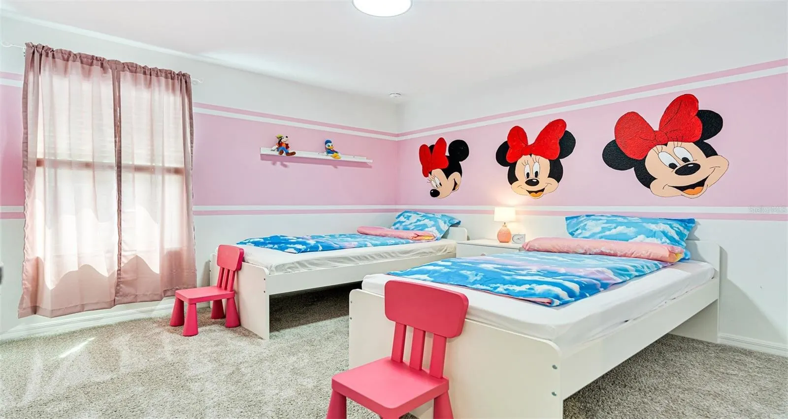 Slide show image of the Orlando Florida Home for Sale 13