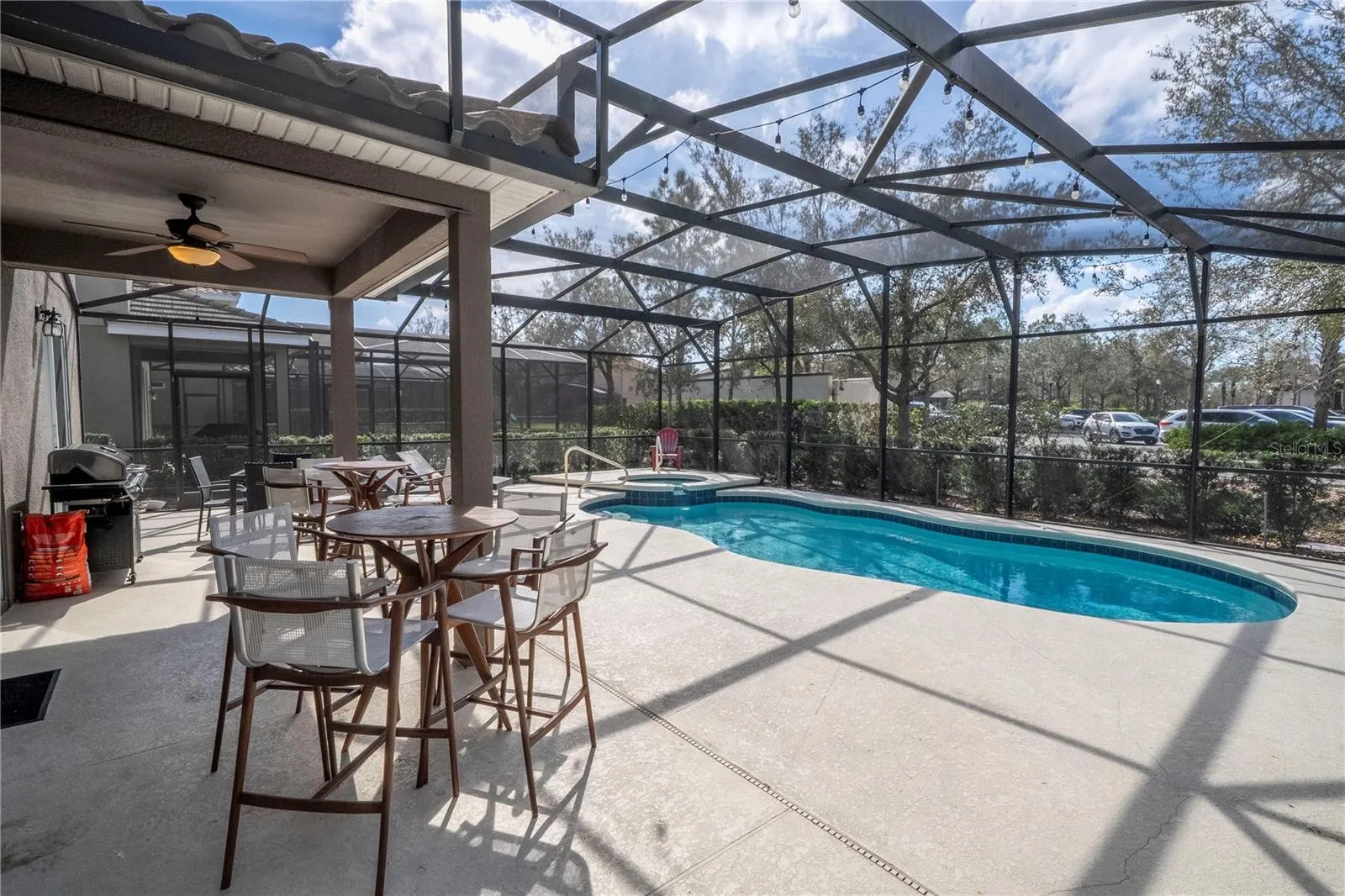 Slide show image of the Orlando Florida Home for Sale 68