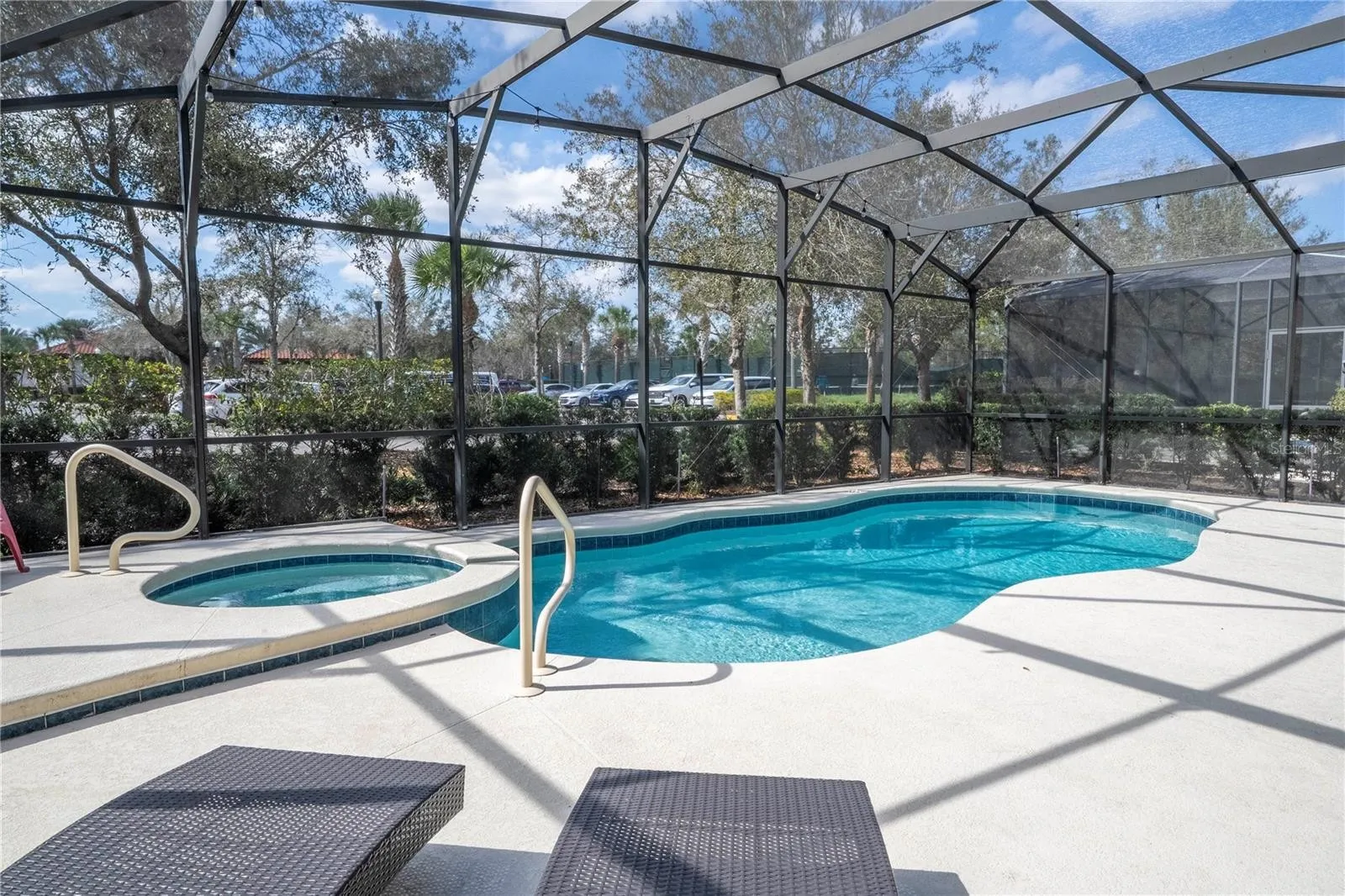 Slide show image of the Orlando Florida Home for Sale 71
