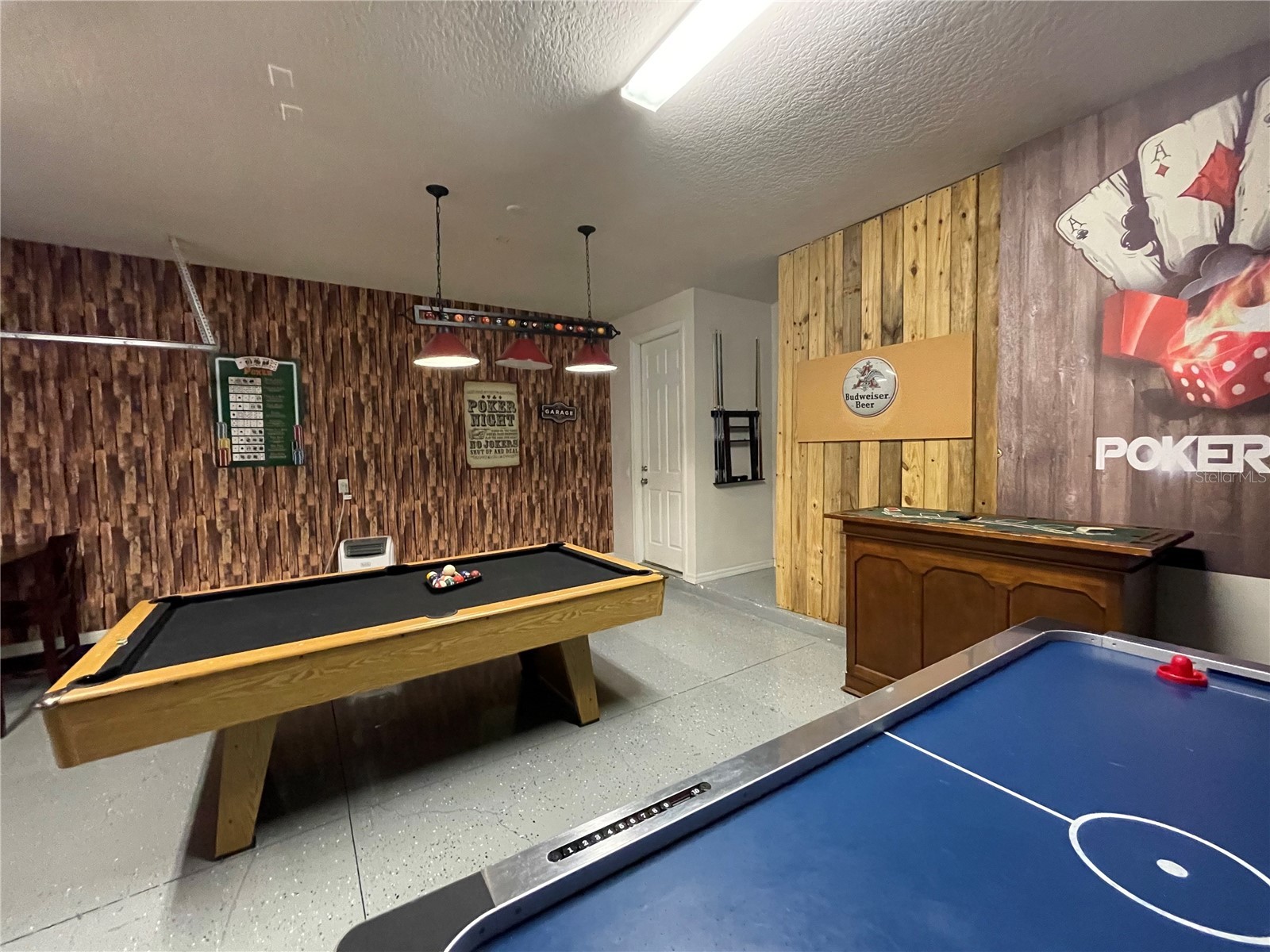 Slide show image of the Orlando Florida Home for Sale 13