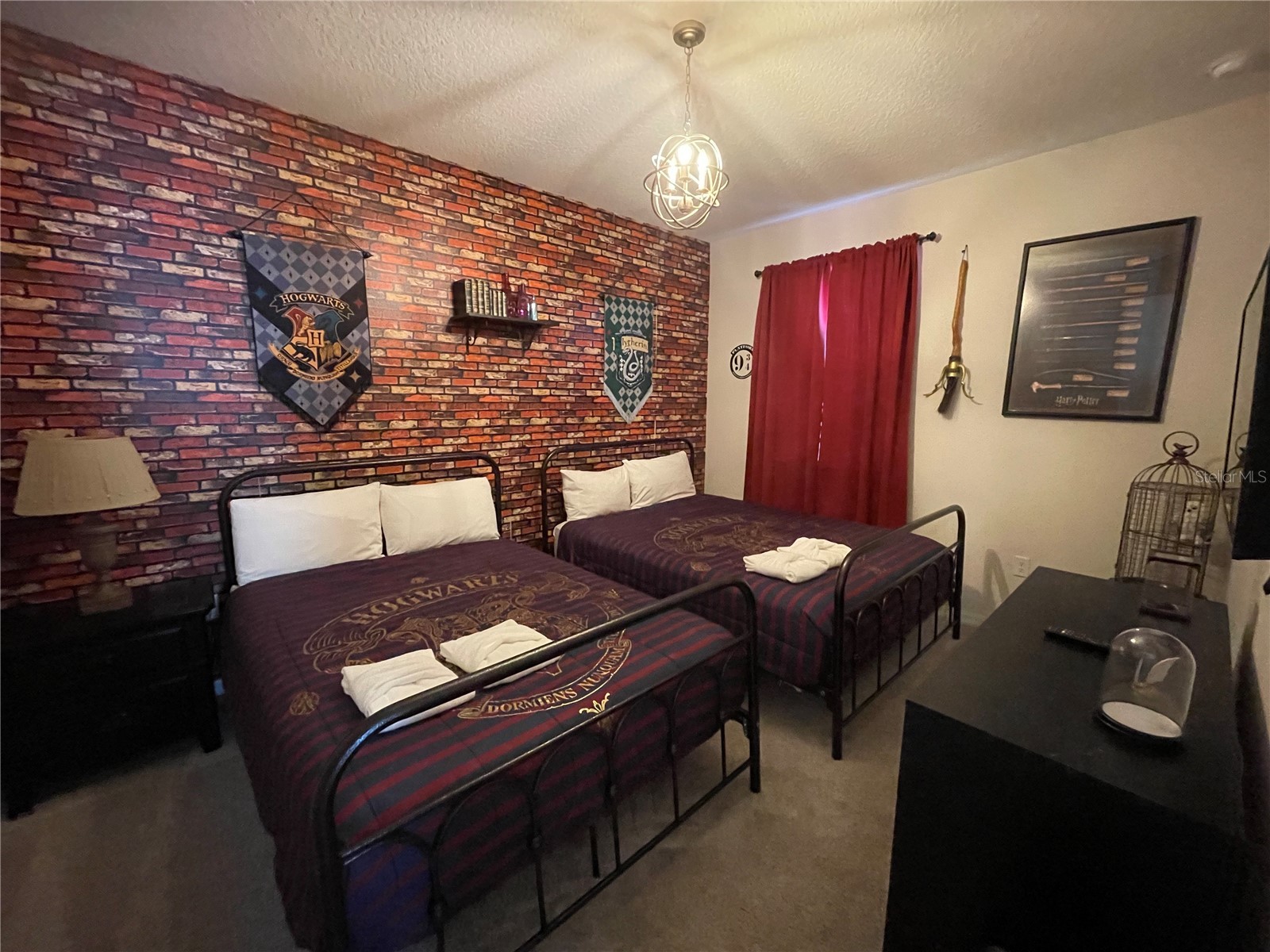 Slide show image of the Orlando Florida Home for Sale 17