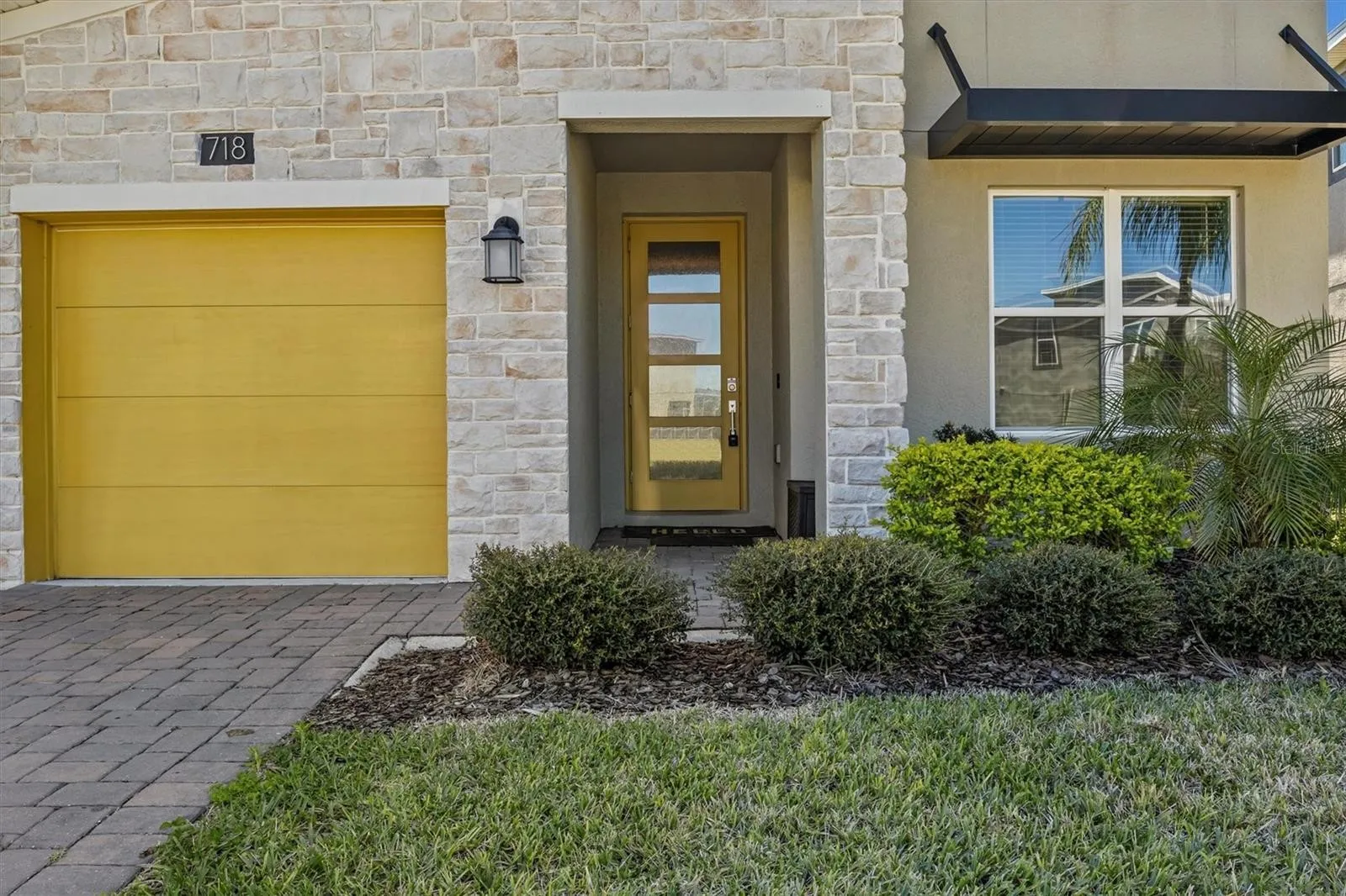 Slide show image of the Orlando Florida Home for Sale 02