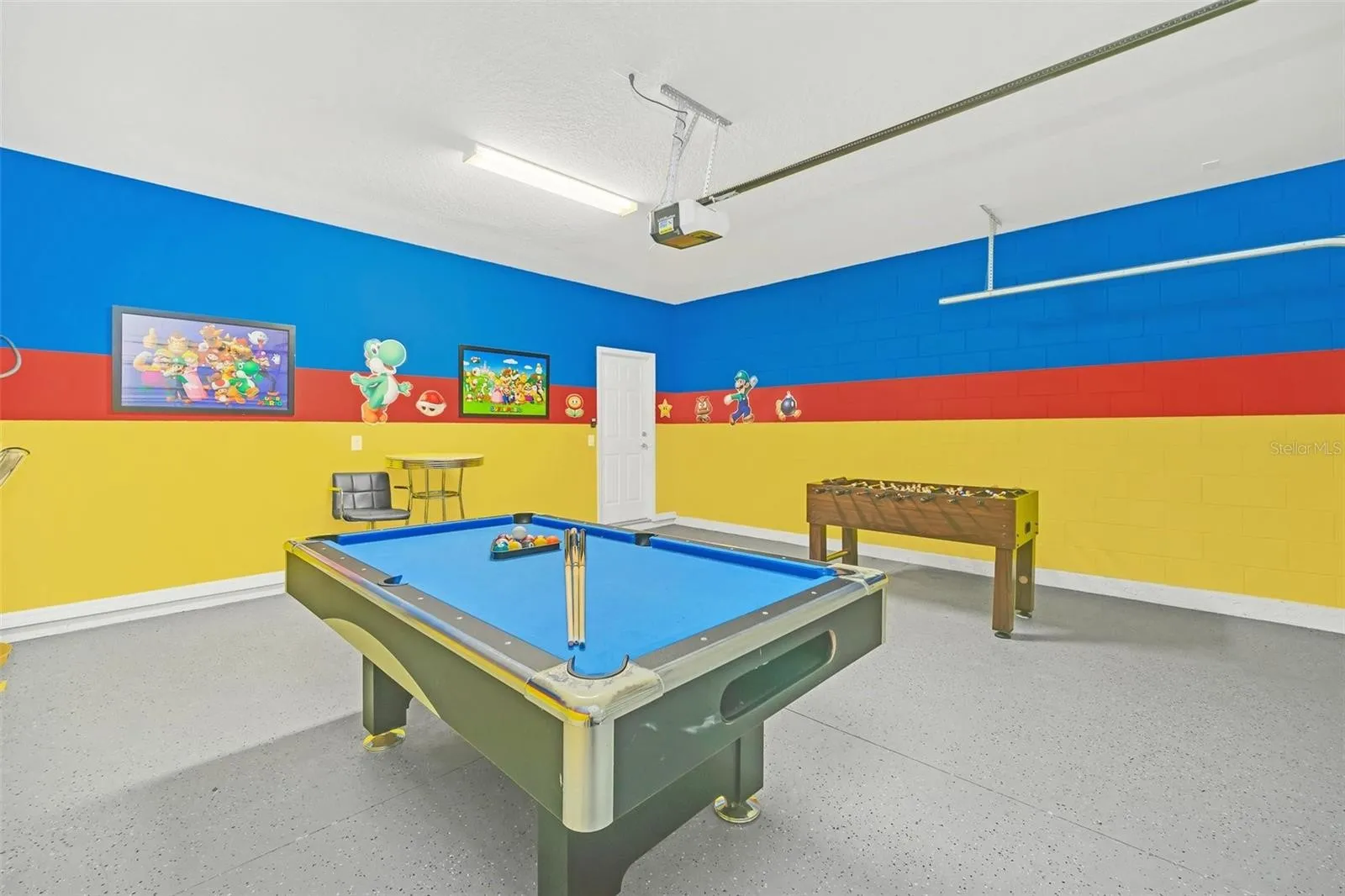 Slide show image of the Orlando Florida Home for Sale 27