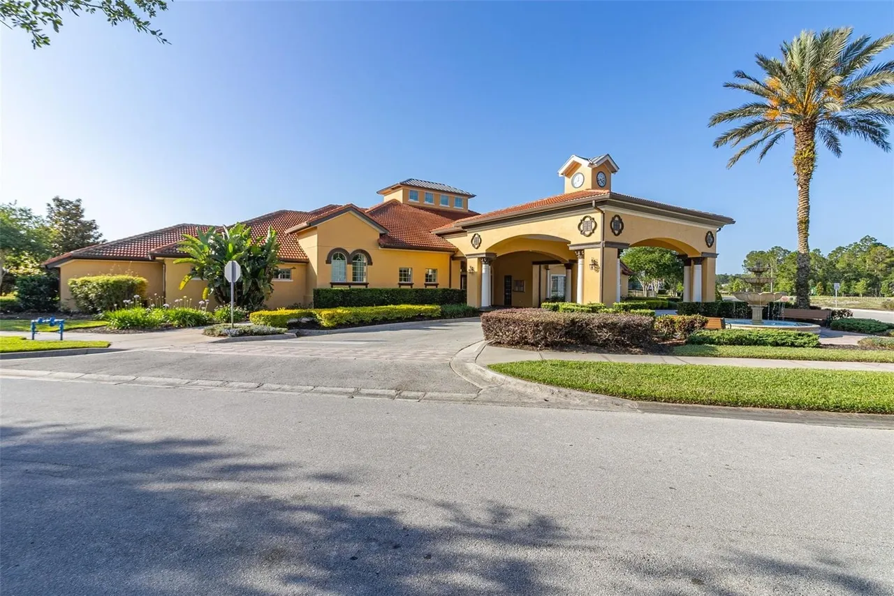 Slide show image of the Orlando Florida Home for Sale 85