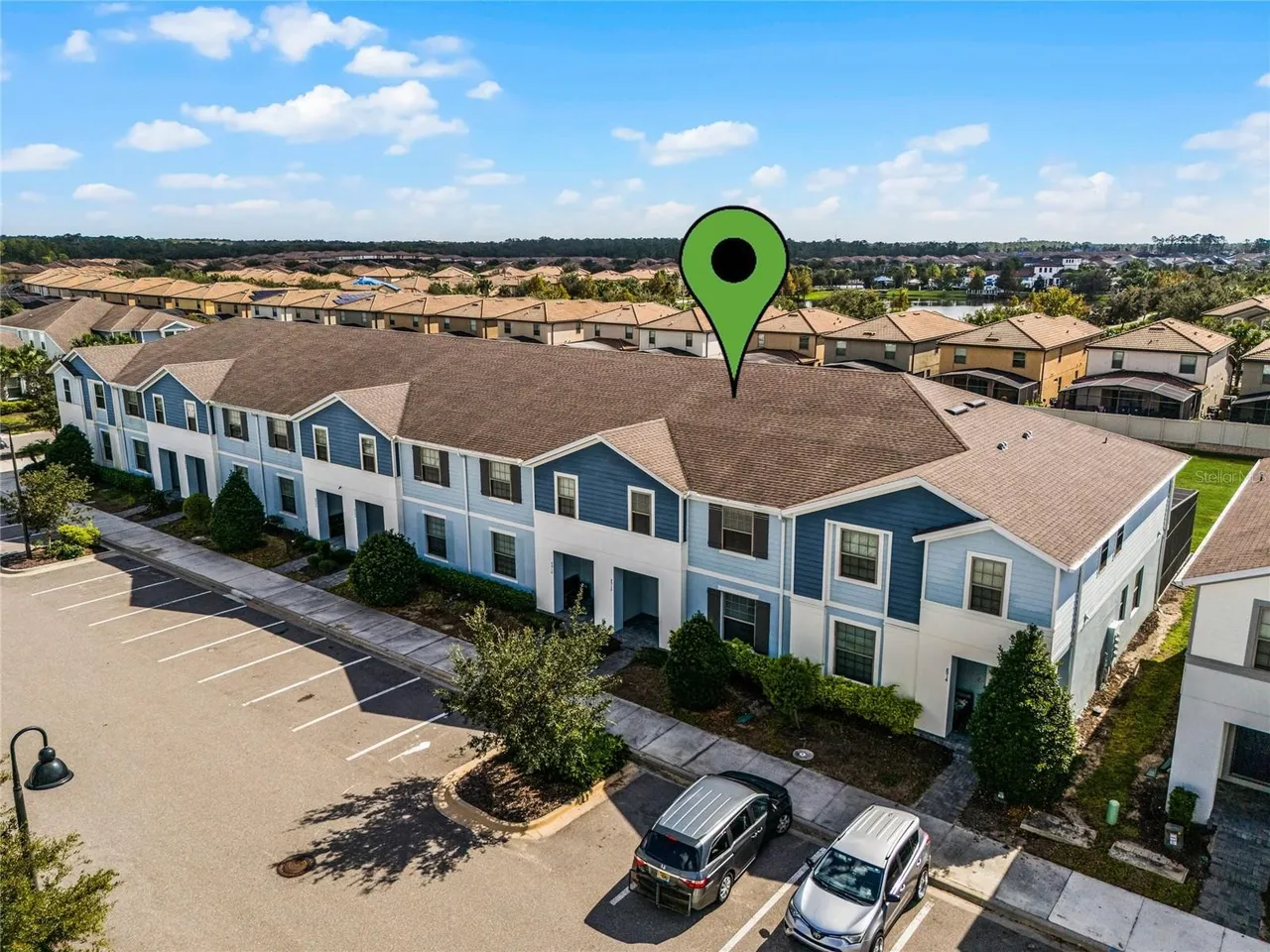 Slide show image of the Orlando Florida Home for Sale 34