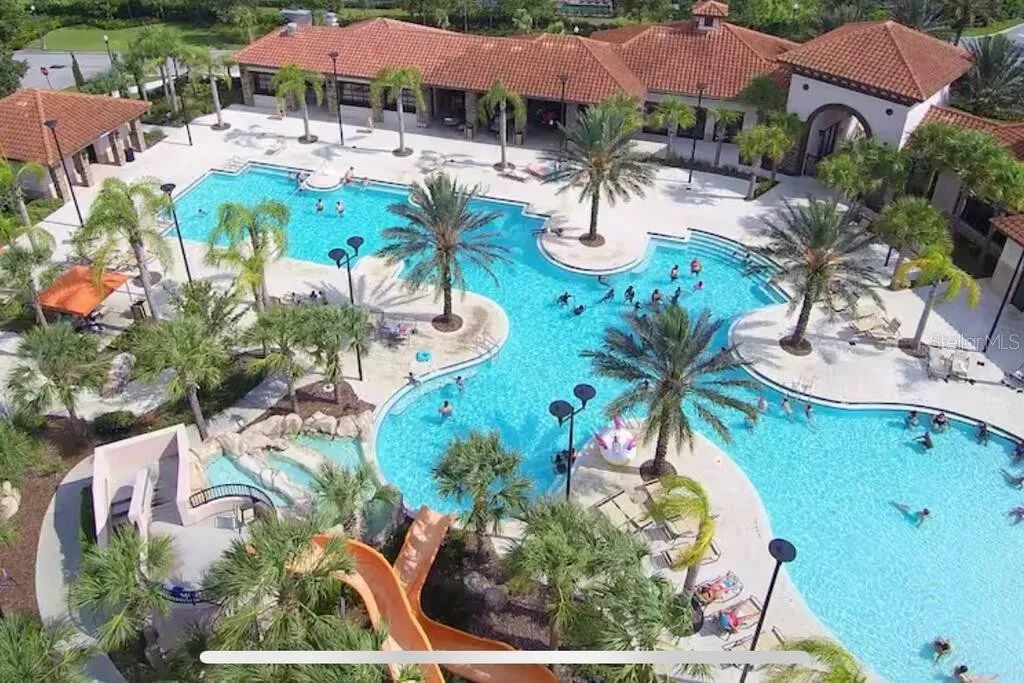 Slide show image of the Orlando Florida Home for Sale 36