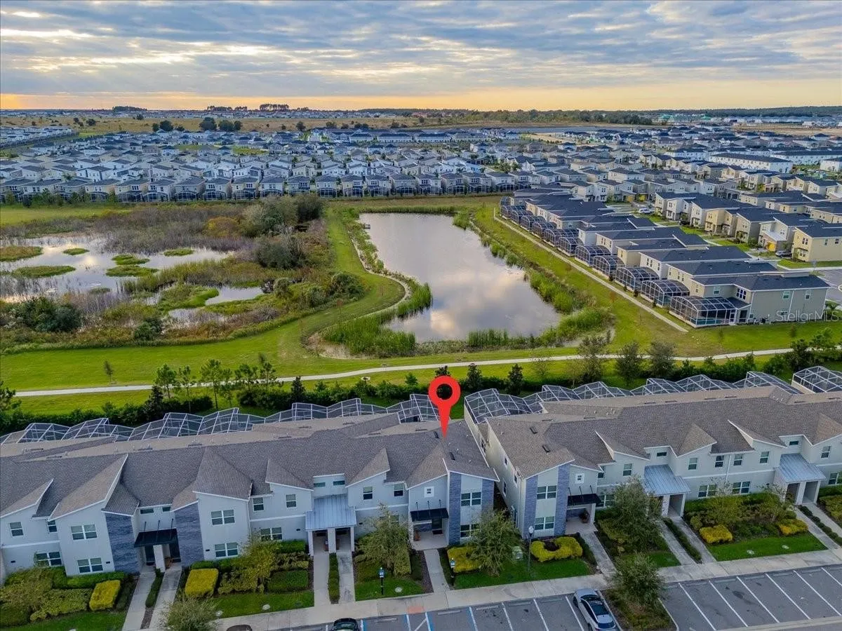 Slide show image of the Orlando Florida Home for Sale 34