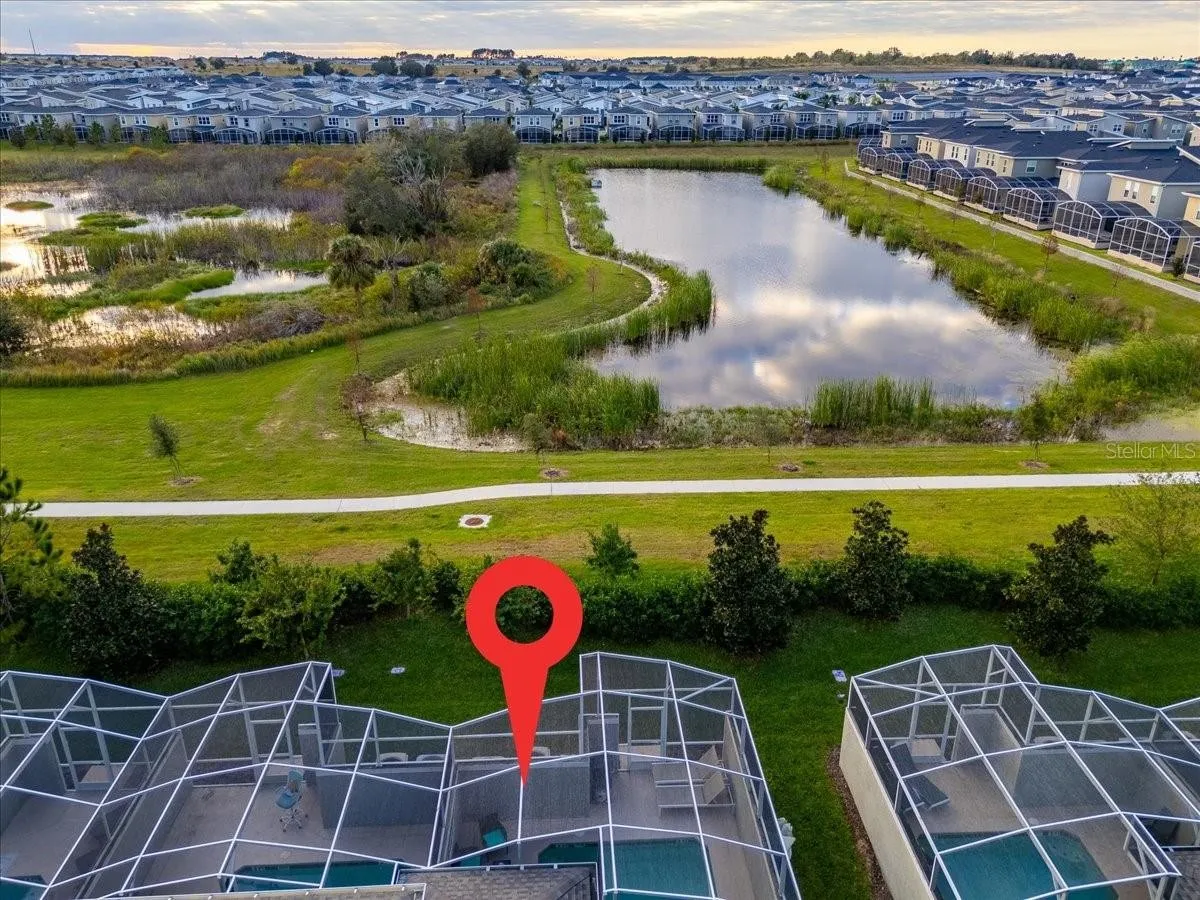 Slide show image of the Orlando Florida Home for Sale 35