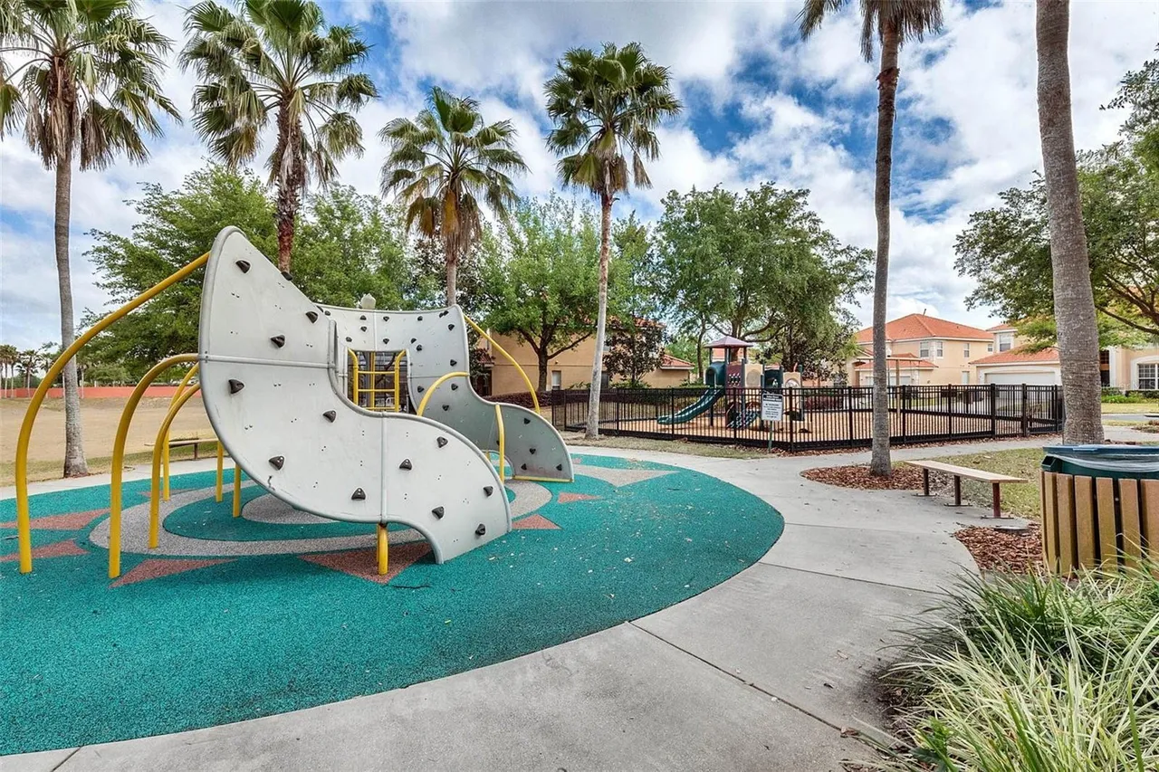 Slide show image of the Orlando Florida Home for Sale 56