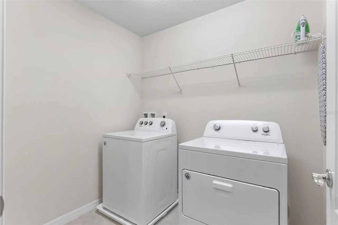 Slide show image of the Orlando Florida Home for Sale 21
