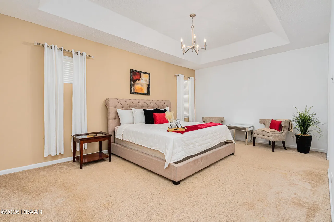 Slide show image of the Orlando Florida Home for Sale 24