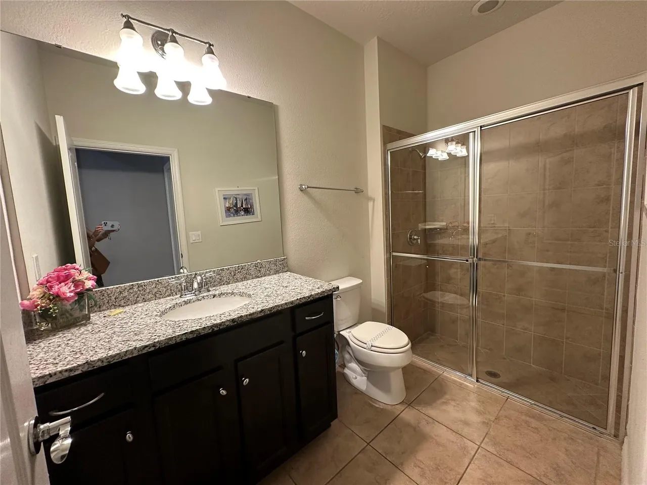 Slide show image of the Orlando Florida Home for Sale 07