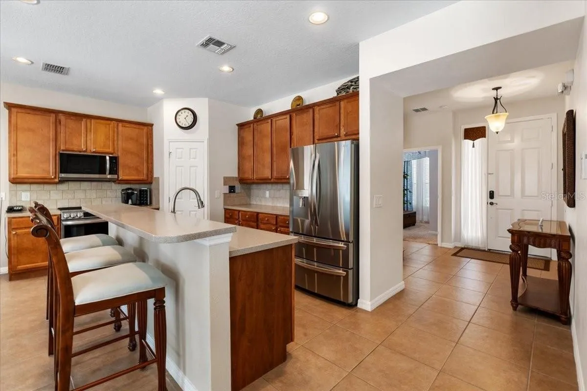 Slide show image of the Orlando Florida Home for Sale 11