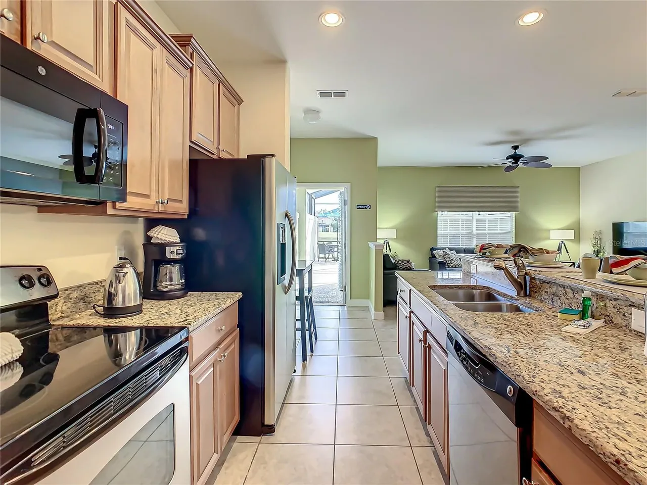 Slide show image of the Orlando Florida Home for Sale 06