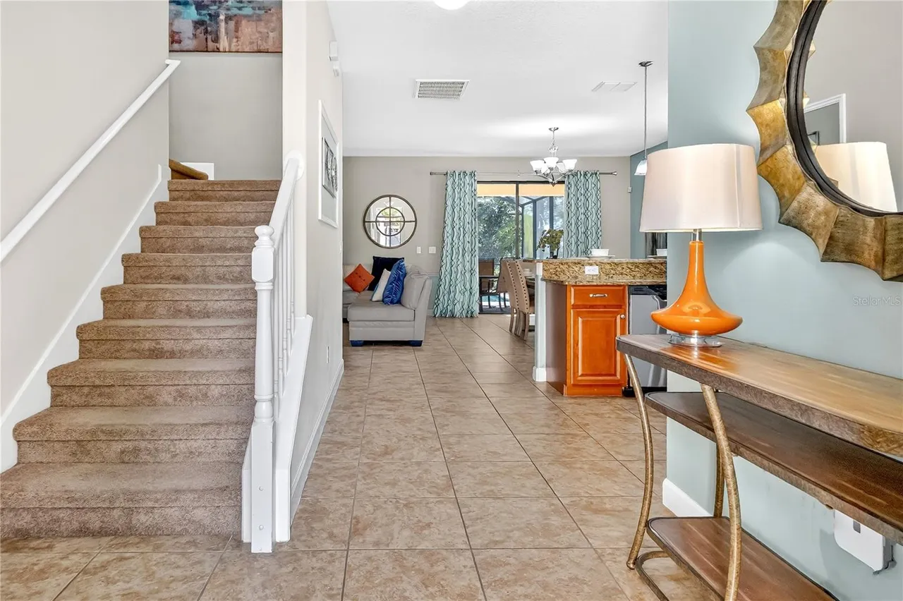 Slide show image of the Orlando Florida Home for Sale 04