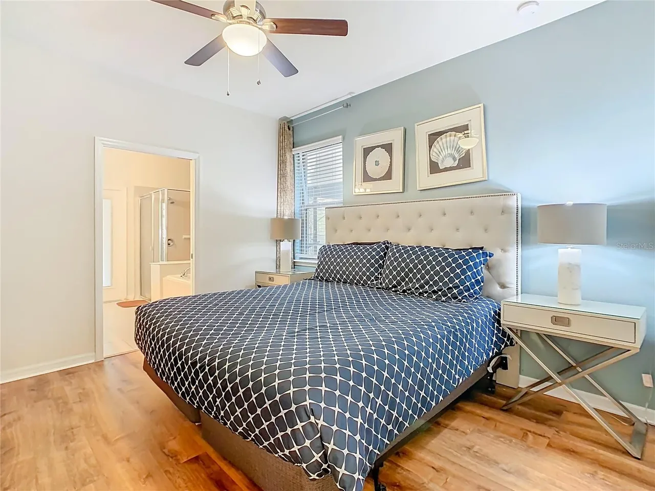 Slide show image of the Orlando Florida Home for Sale 41