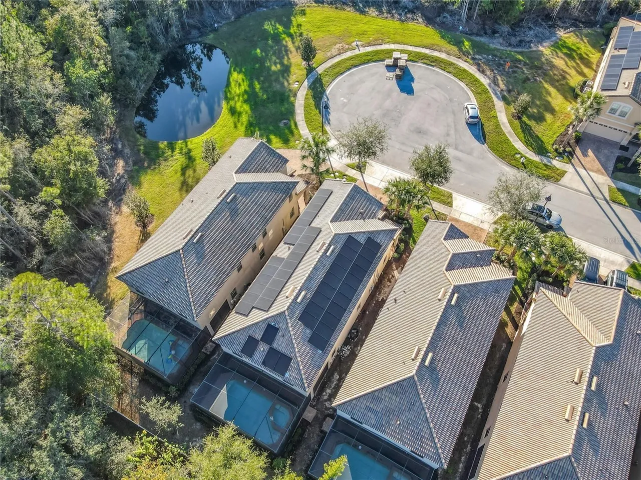 Slide show image of the Orlando Florida Home for Sale 58