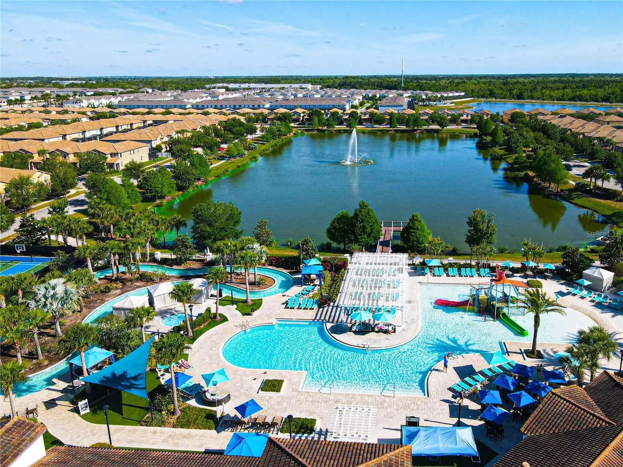 Slide show image of the Orlando Florida Home for Sale 68