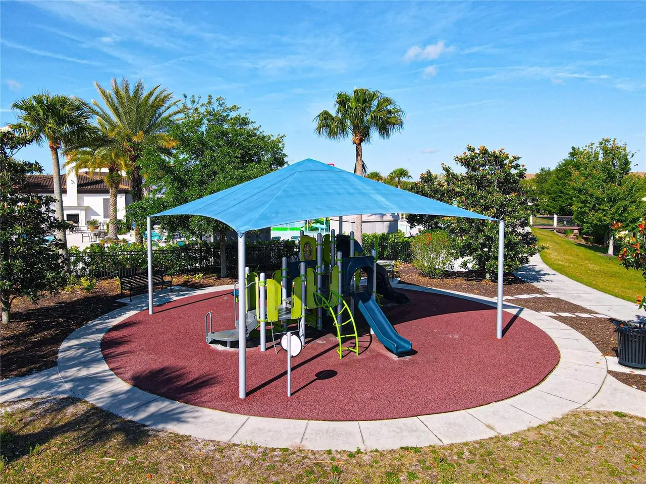Slide show image of the Orlando Florida Home for Sale 73