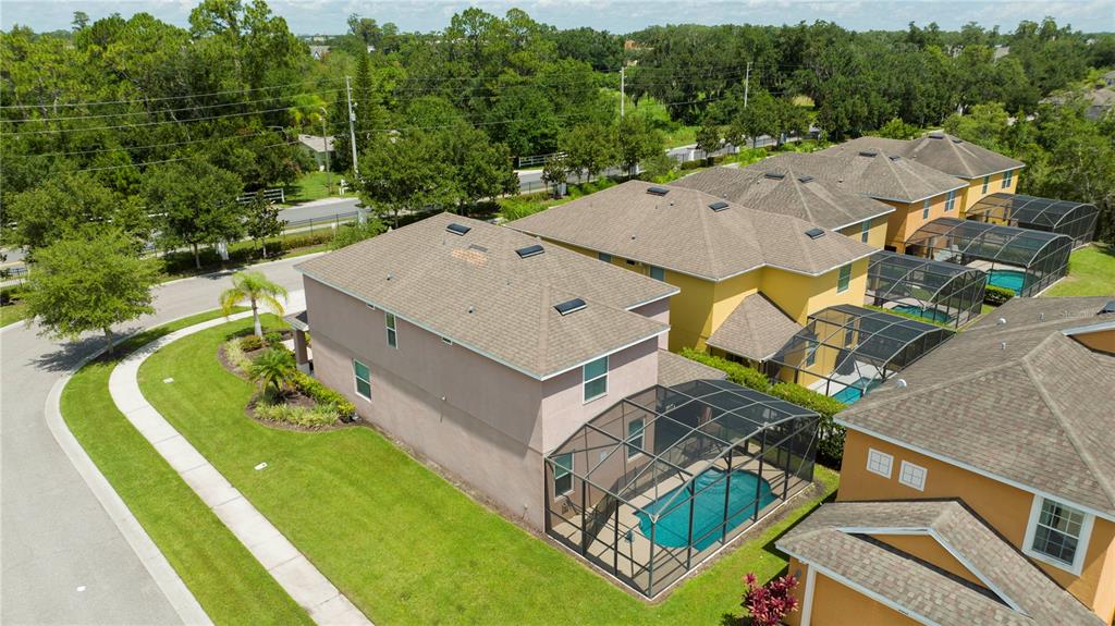 Slide show image of the Orlando Florida Home for Sale 30