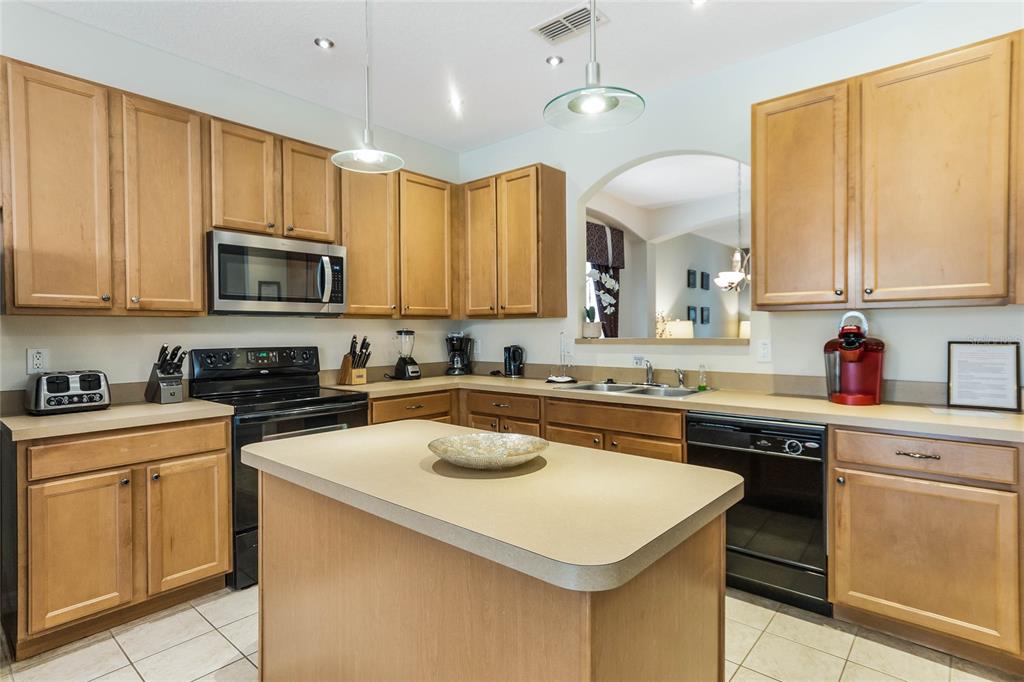 Slide show image of the Orlando Florida Home for Sale 10