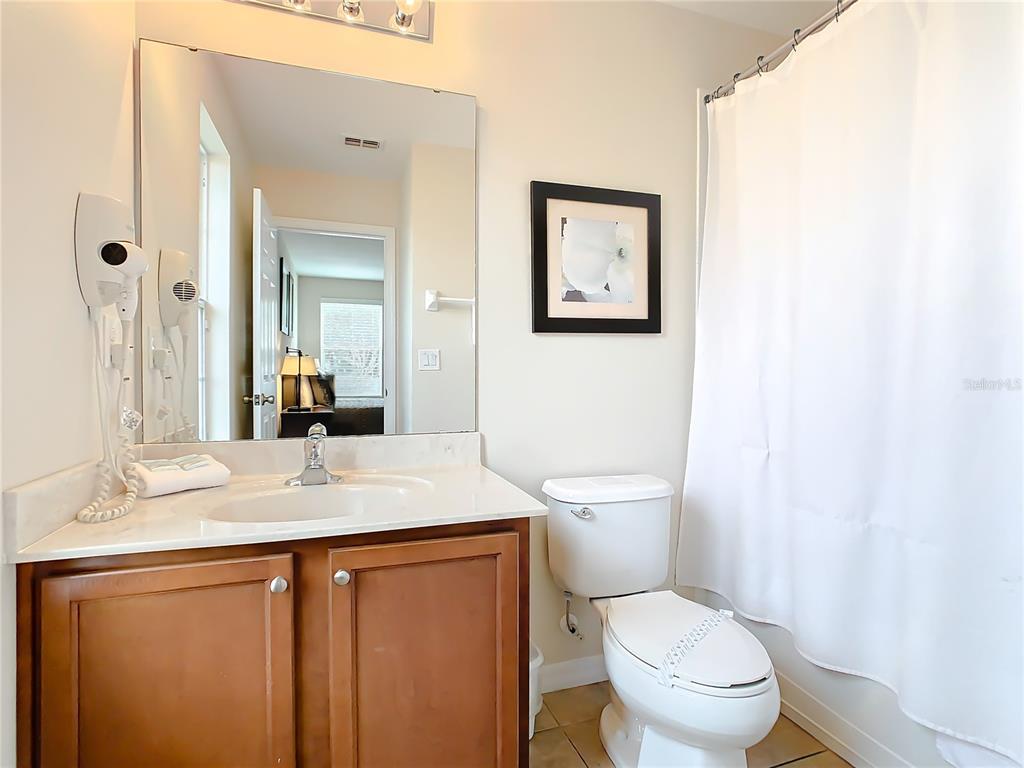 Slide show image of the Orlando Florida Home for Sale 60